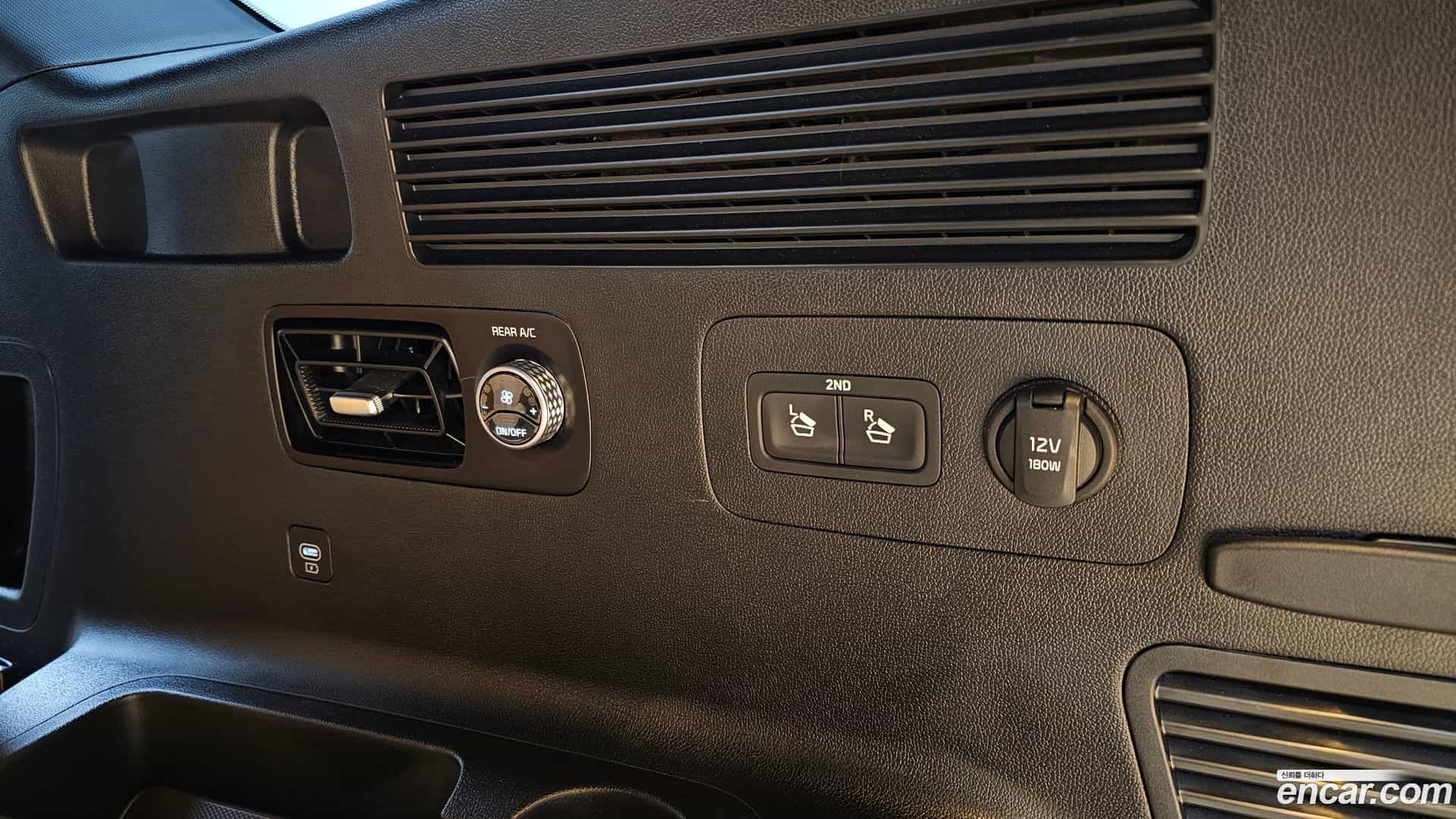 Sorento Kia 2023.9-OPTION-044