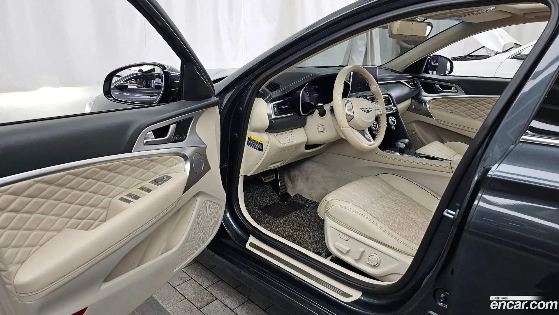 G70 Genesis 2019.2-INNER-010