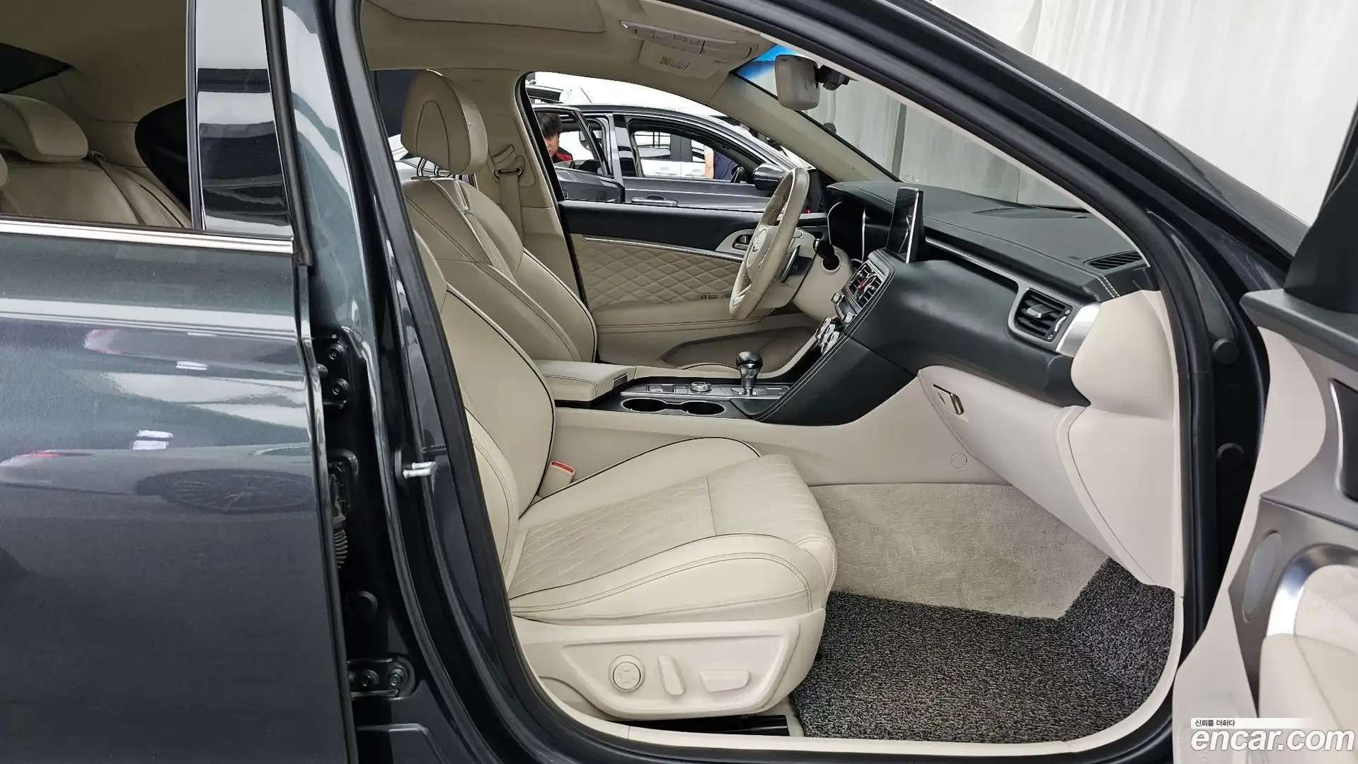 G70 Genesis 2019.2-OPTION-015