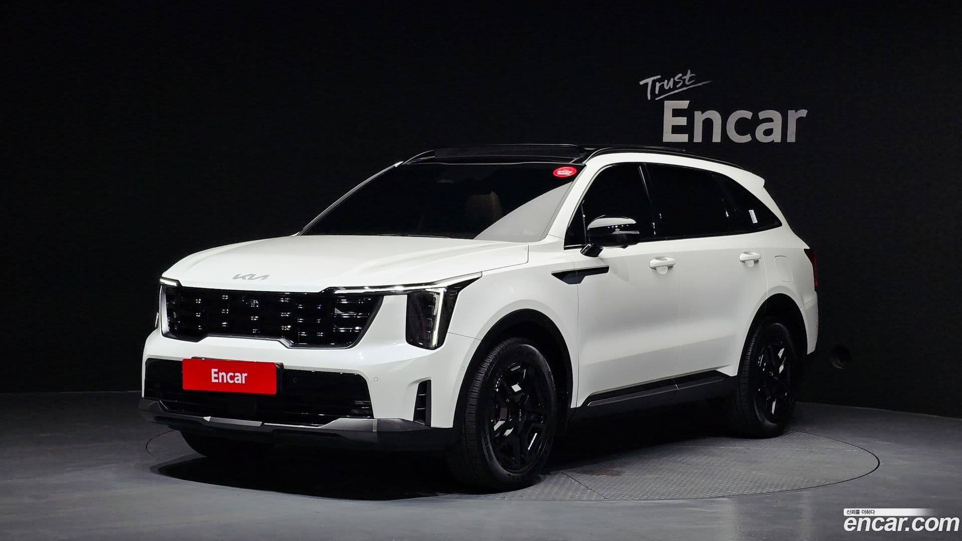 Main__Slider__Photo:Sorento Kia 2024.4-0