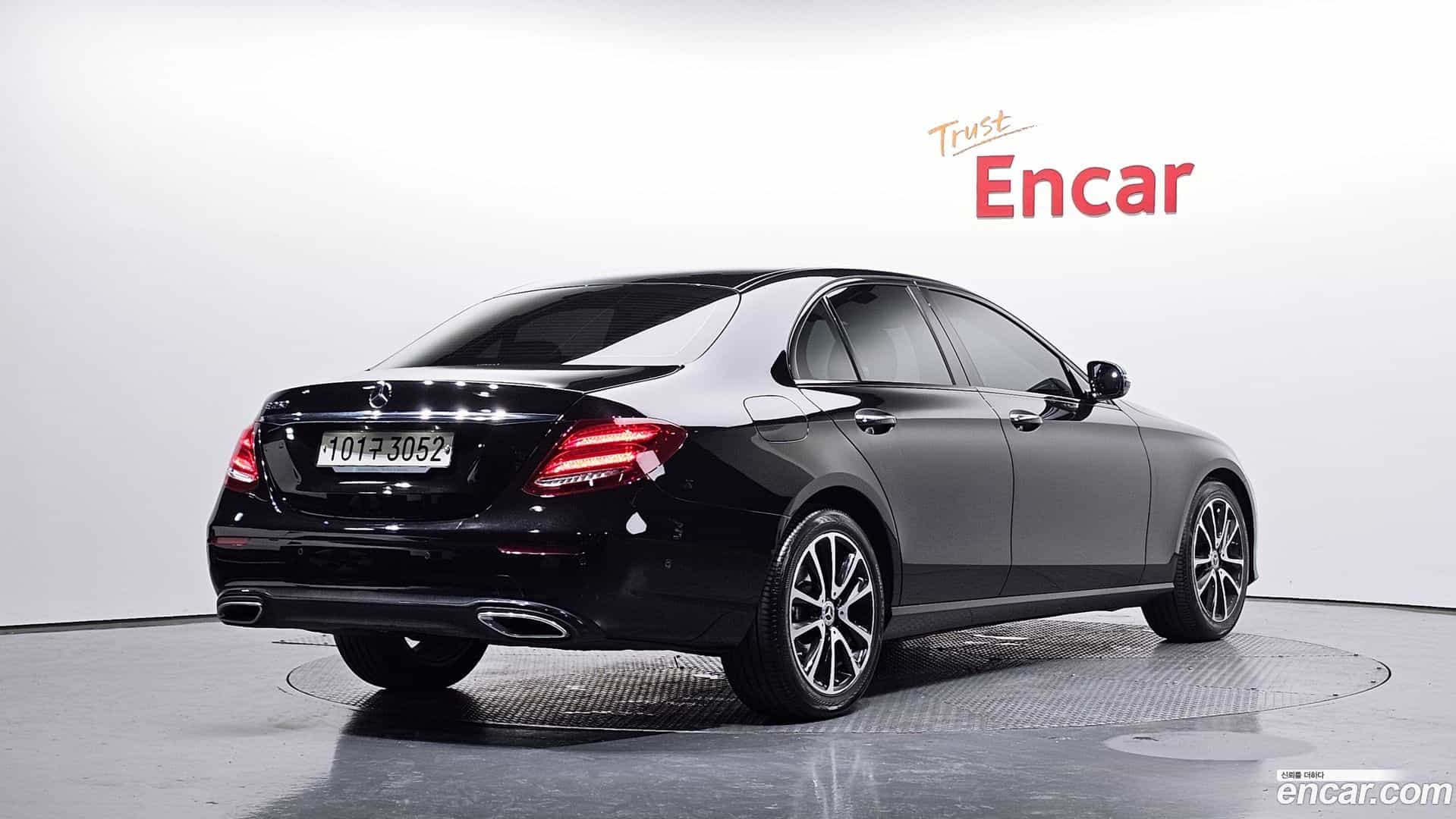 E-Class Mercedes-Benz 2020.5-OUTER-002