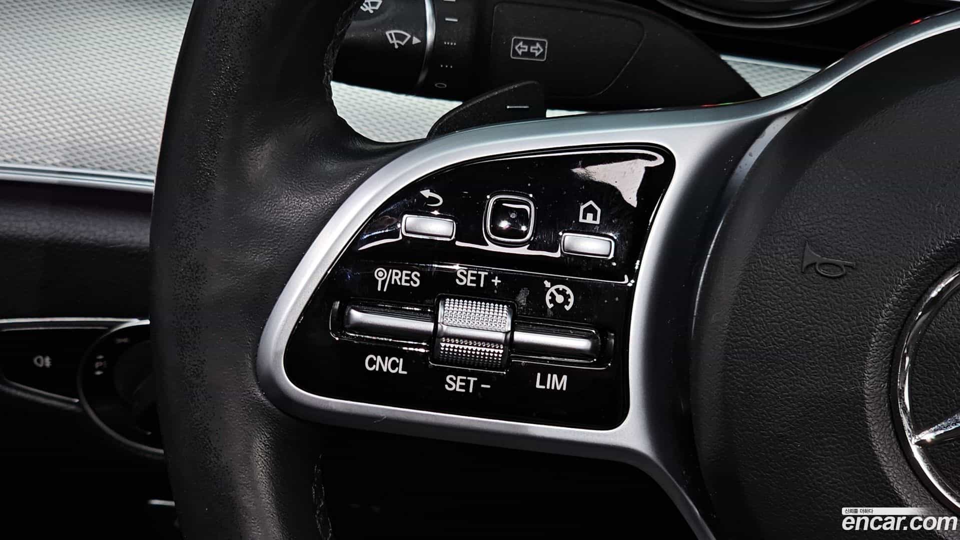 E-Class Mercedes-Benz 2020.5-OPTION-017