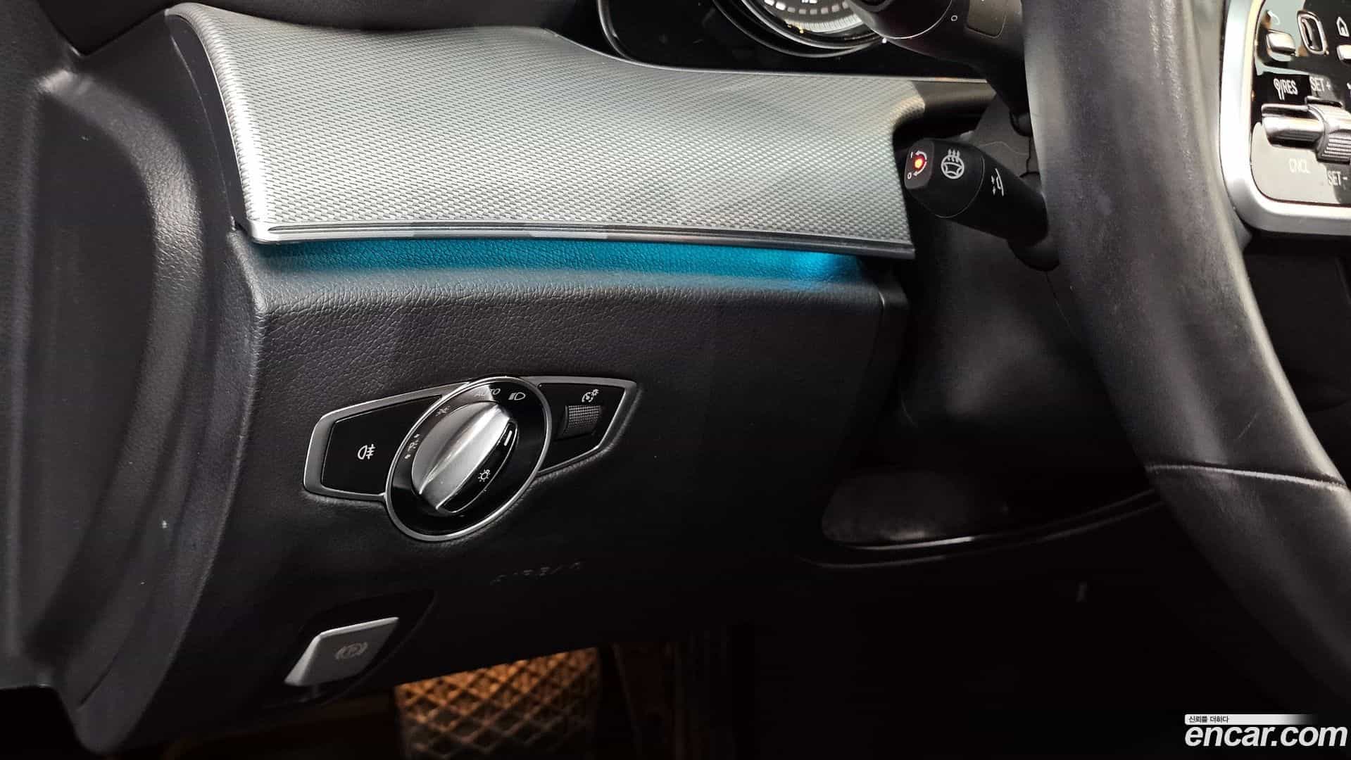 E-Class Mercedes-Benz 2020.5-OPTION-020