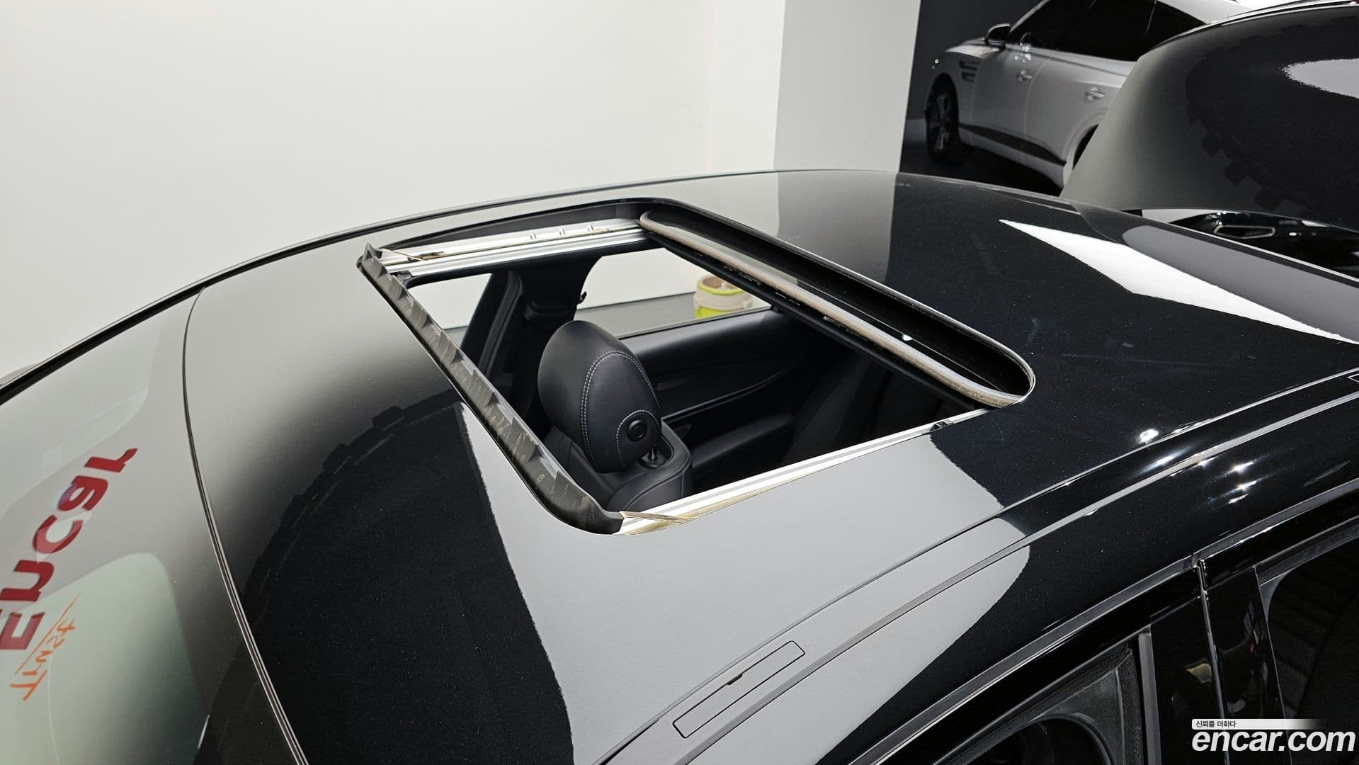 Main__Slider__Photo:E-Class Mercedes-Benz 2020.5-16