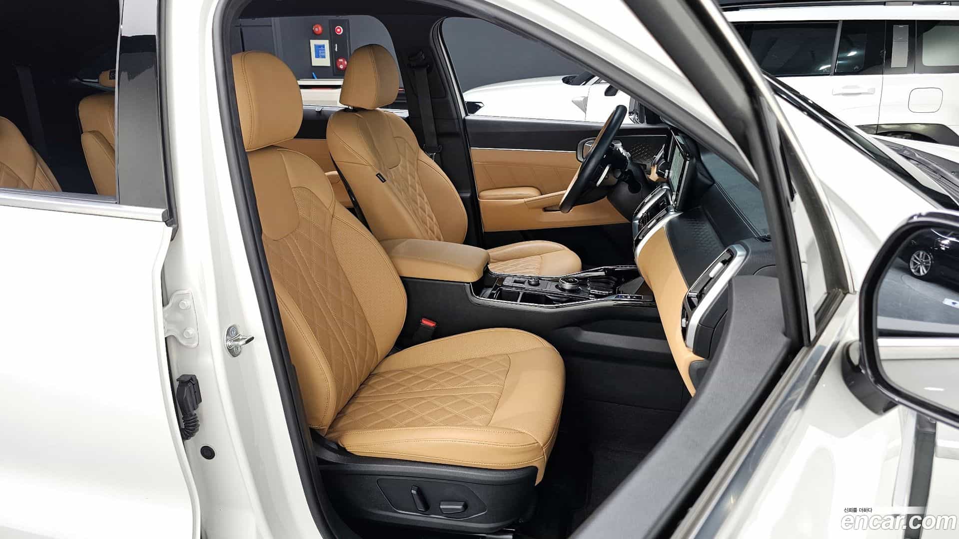 Sorento Kia 2023.6-INNER-036