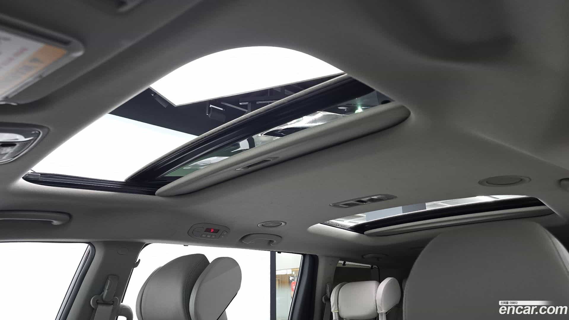 Canival Kia 2018.8-OPTION-020