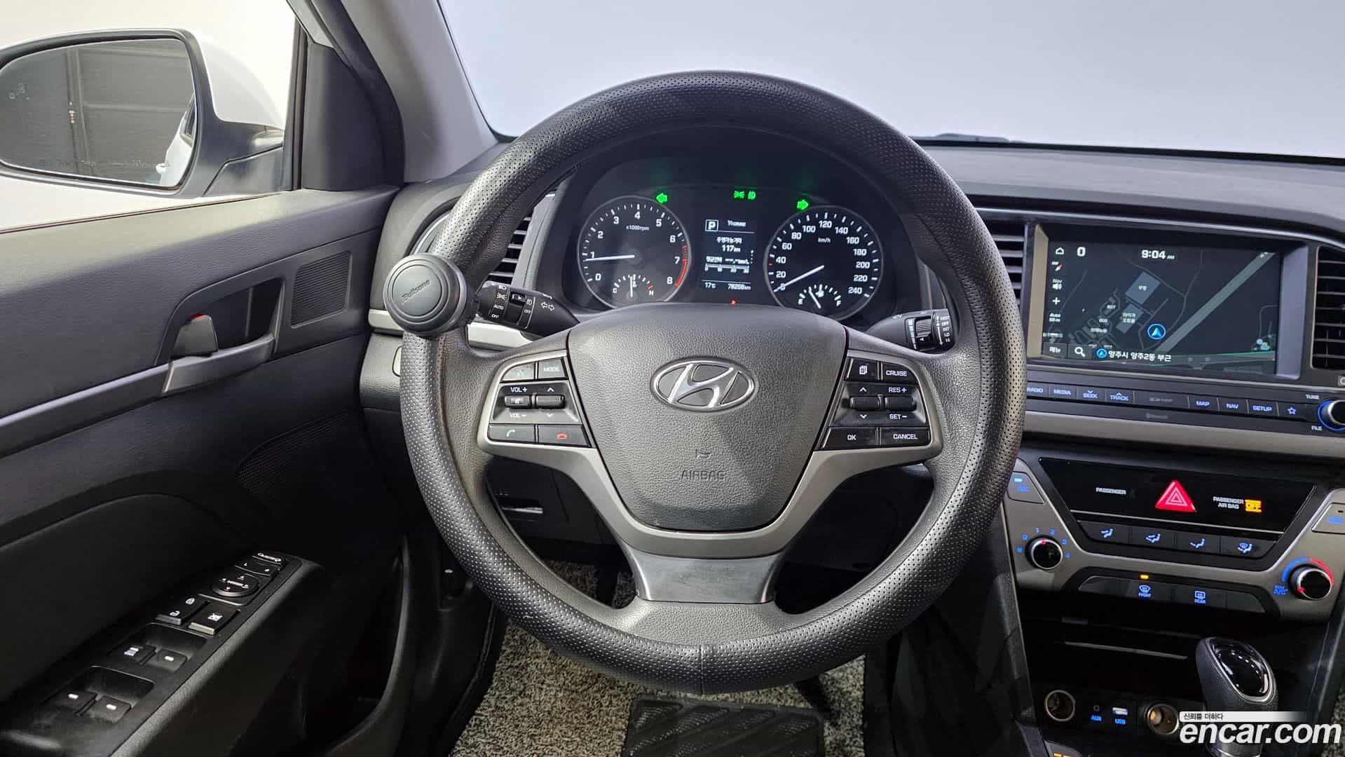 AVANTE Hyundai 2018.7-OPTION-016