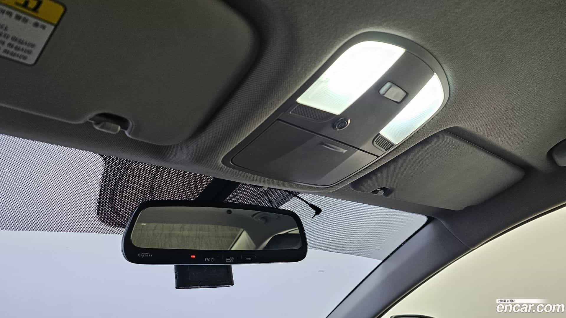 AVANTE Hyundai 2018.7-OPTION-019
