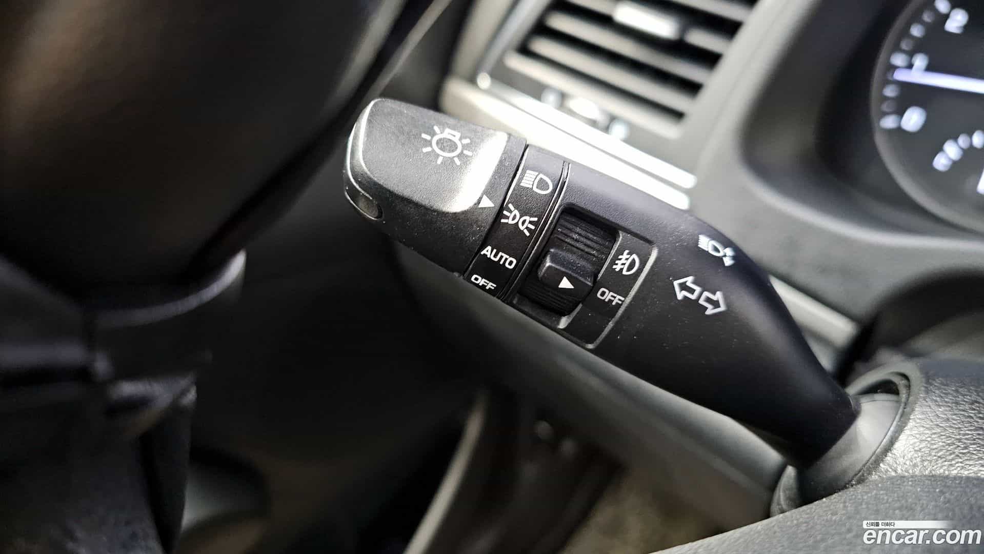 AVANTE Hyundai 2018.7-OPTION-021