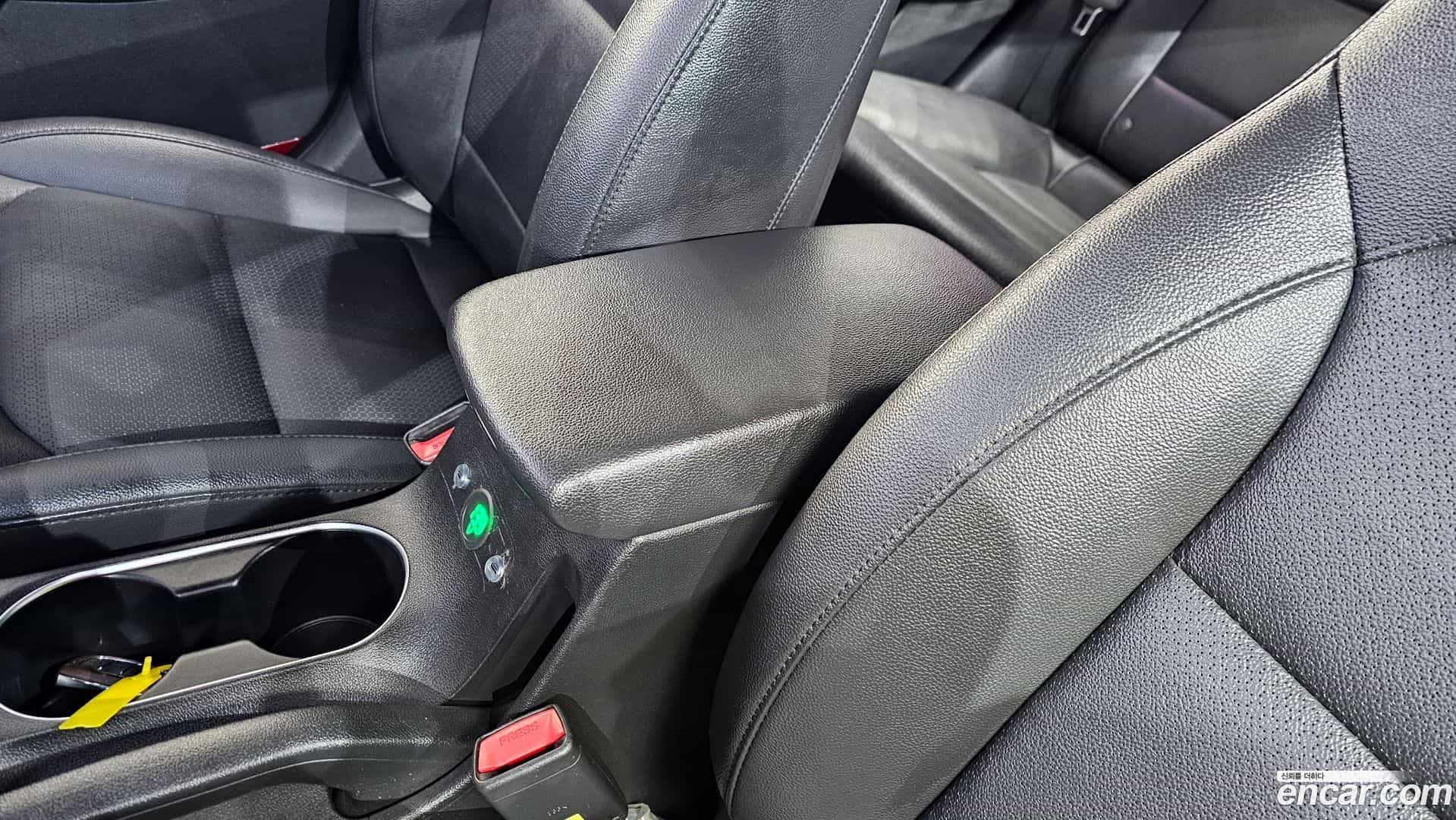 AVANTE Hyundai 2018.7-OPTION-042