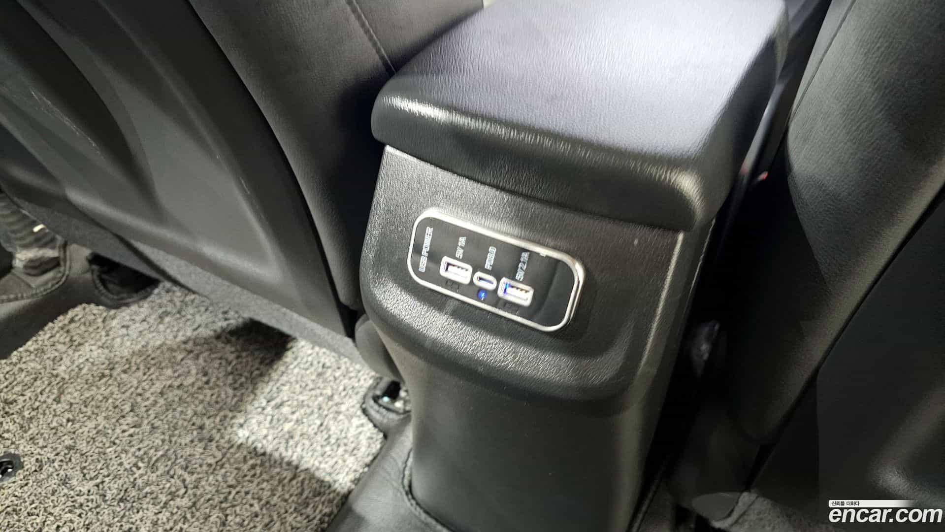 AVANTE Hyundai 2018.7-OPTION-043