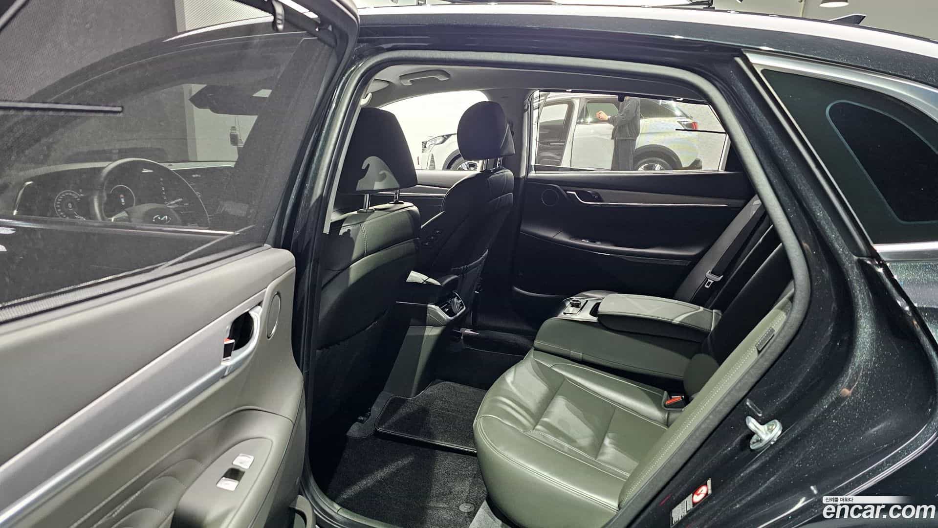 Grandeur Hyundai 2020.3-OPTION-015