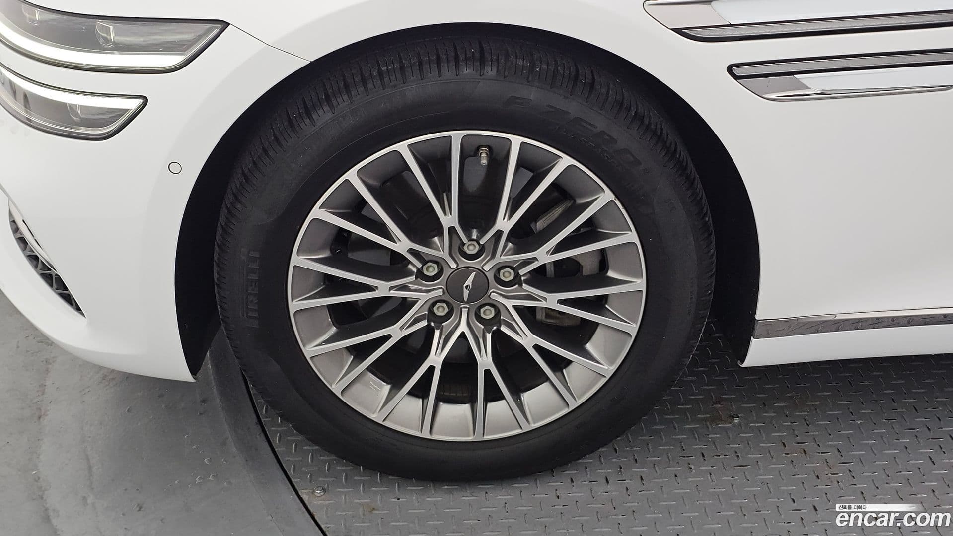 Main__Slider__Photo:G80 Genesis 2020.10-4