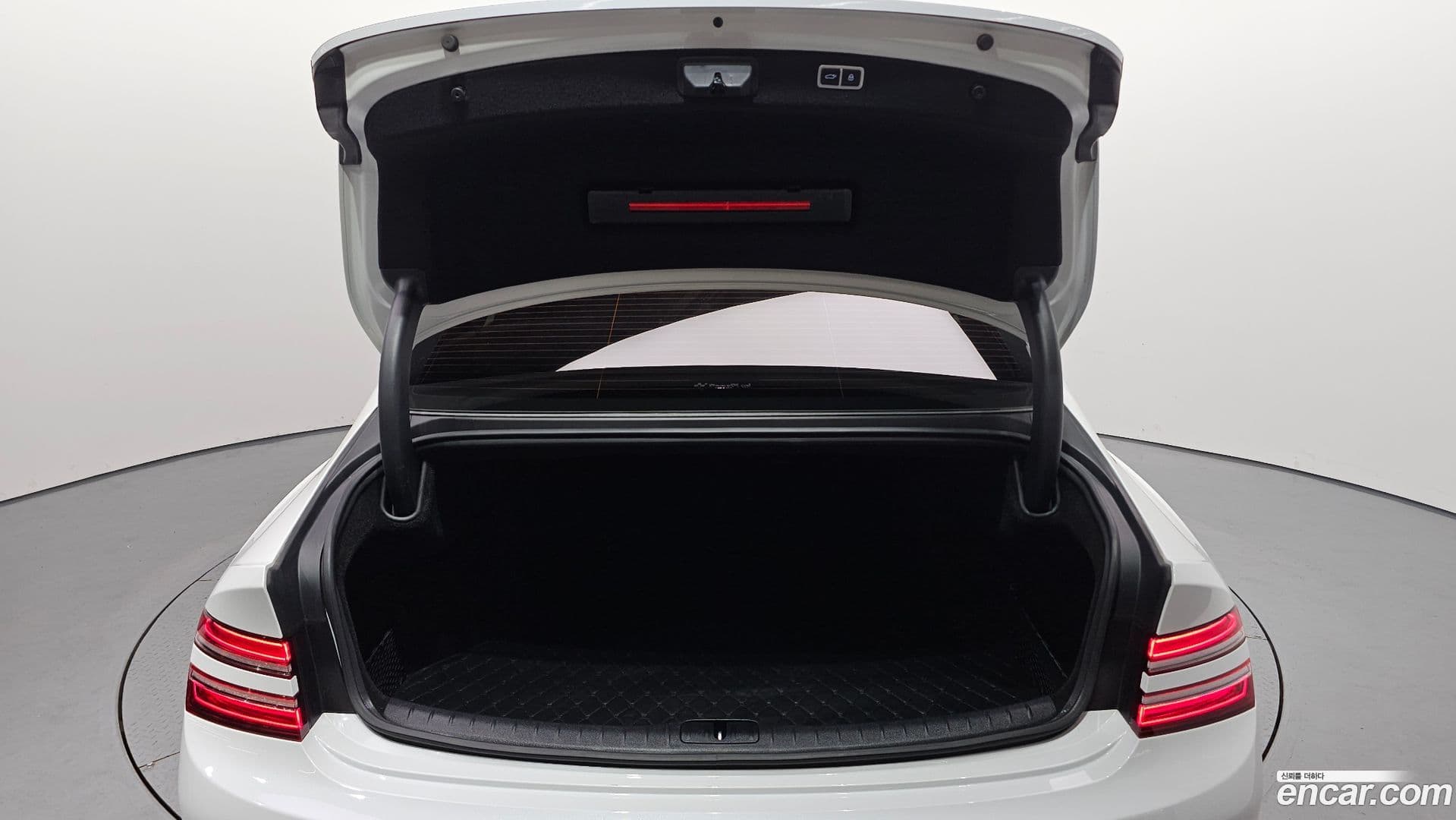 Main__Slider__Photo:G80 Genesis 2020.10-19