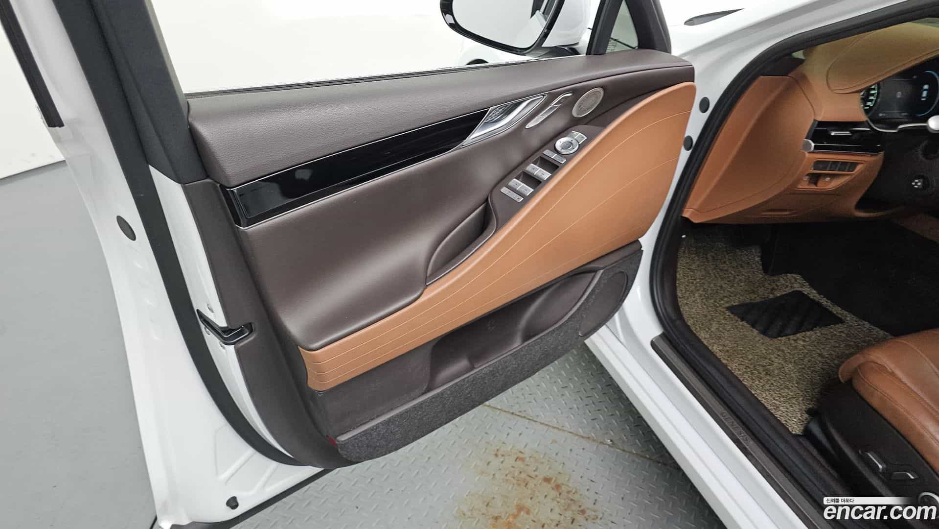 G80 Genesis 2020.10-INNER-034