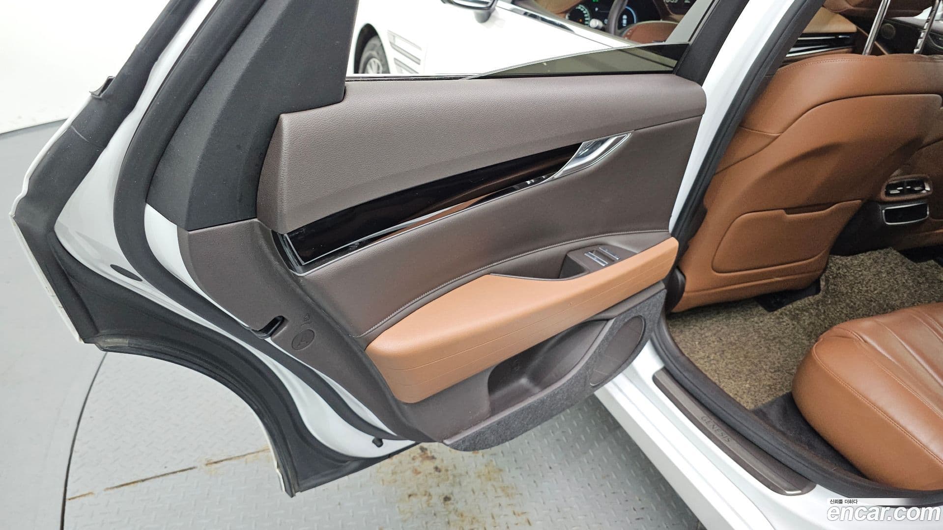 Main__Slider__Photo:G80 Genesis 2020.10-24