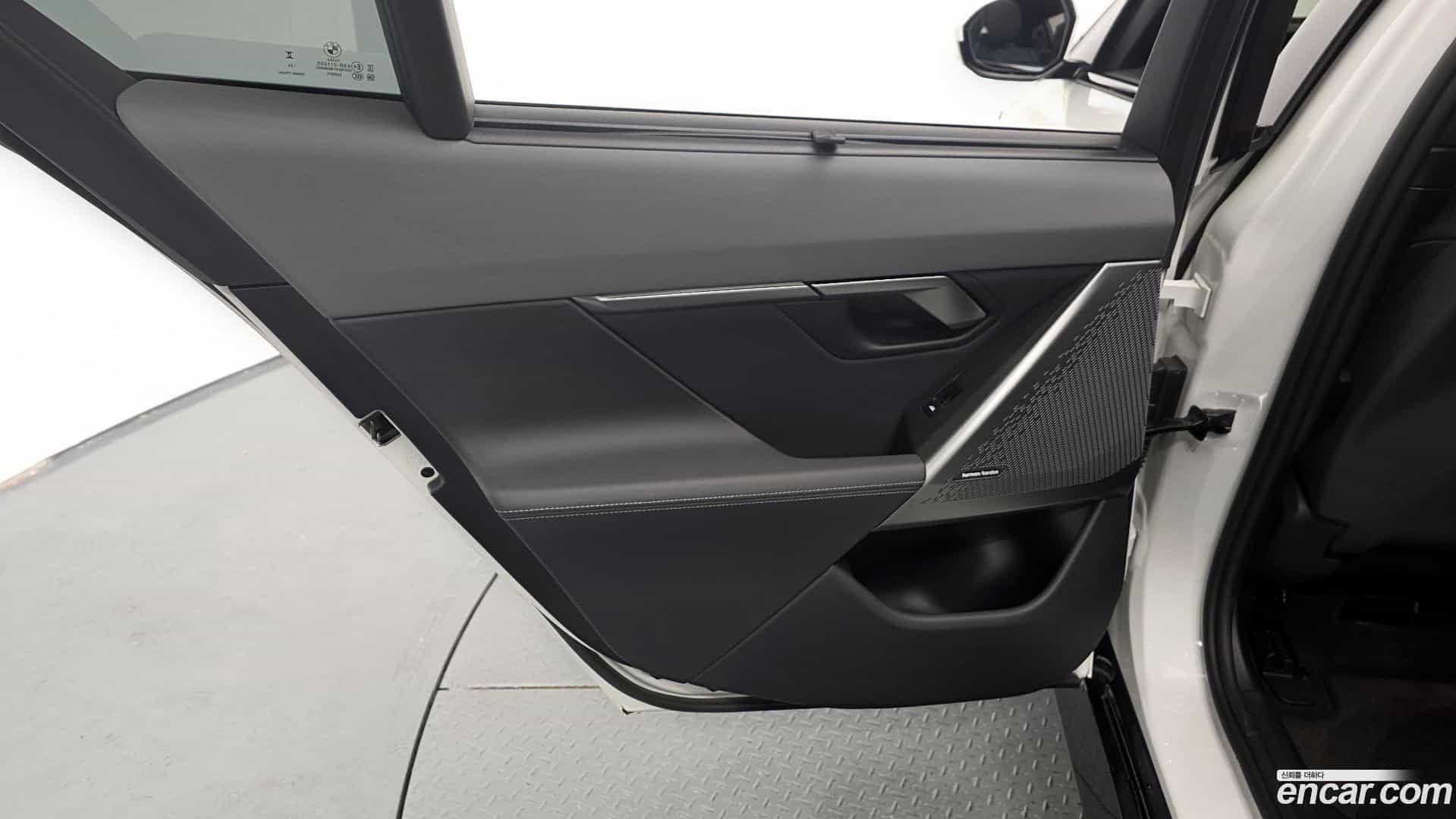 5-Series BMW 2024.2-INNER-035