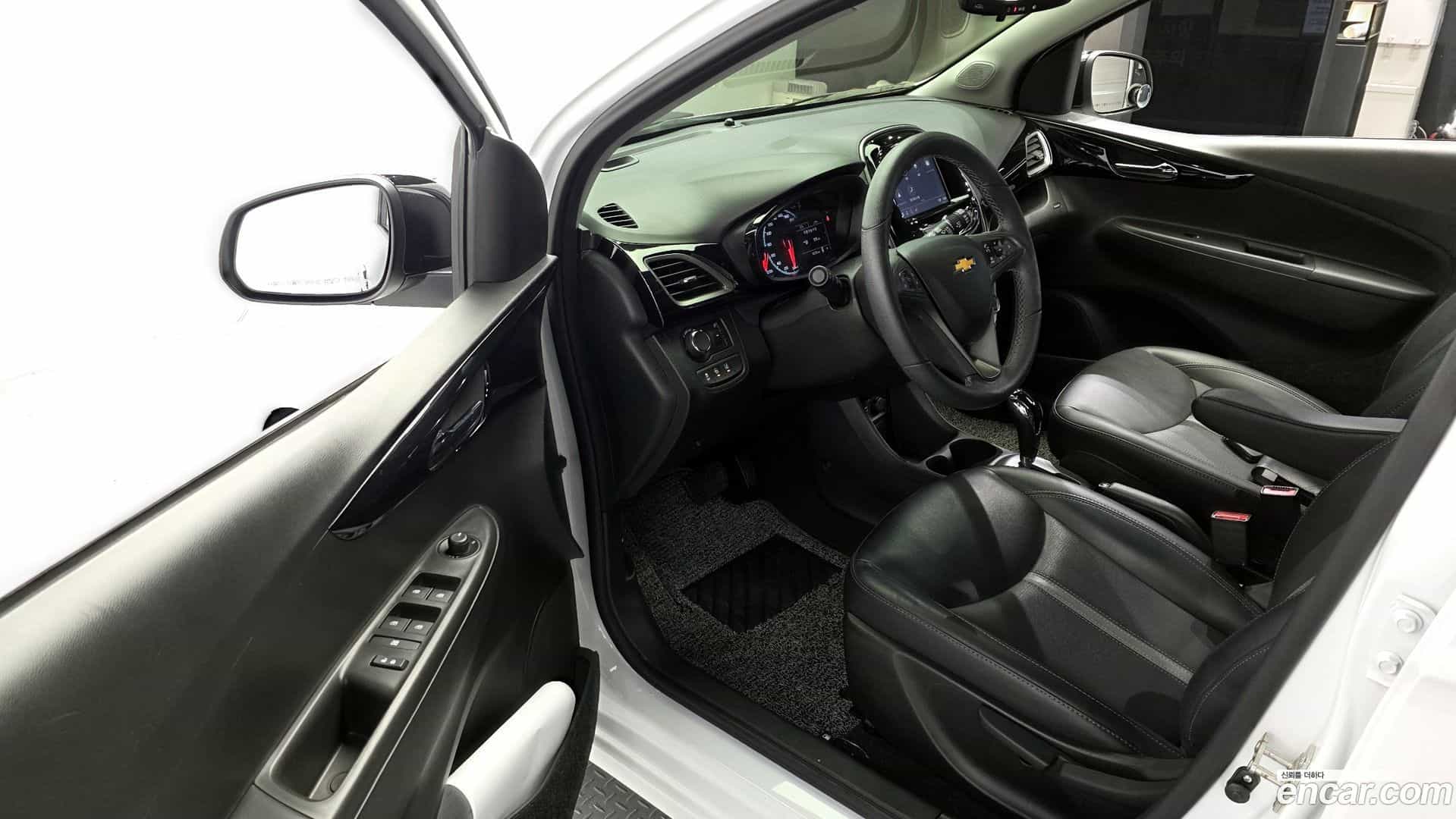 Spark Chevrolet 2020.6-INNER-010