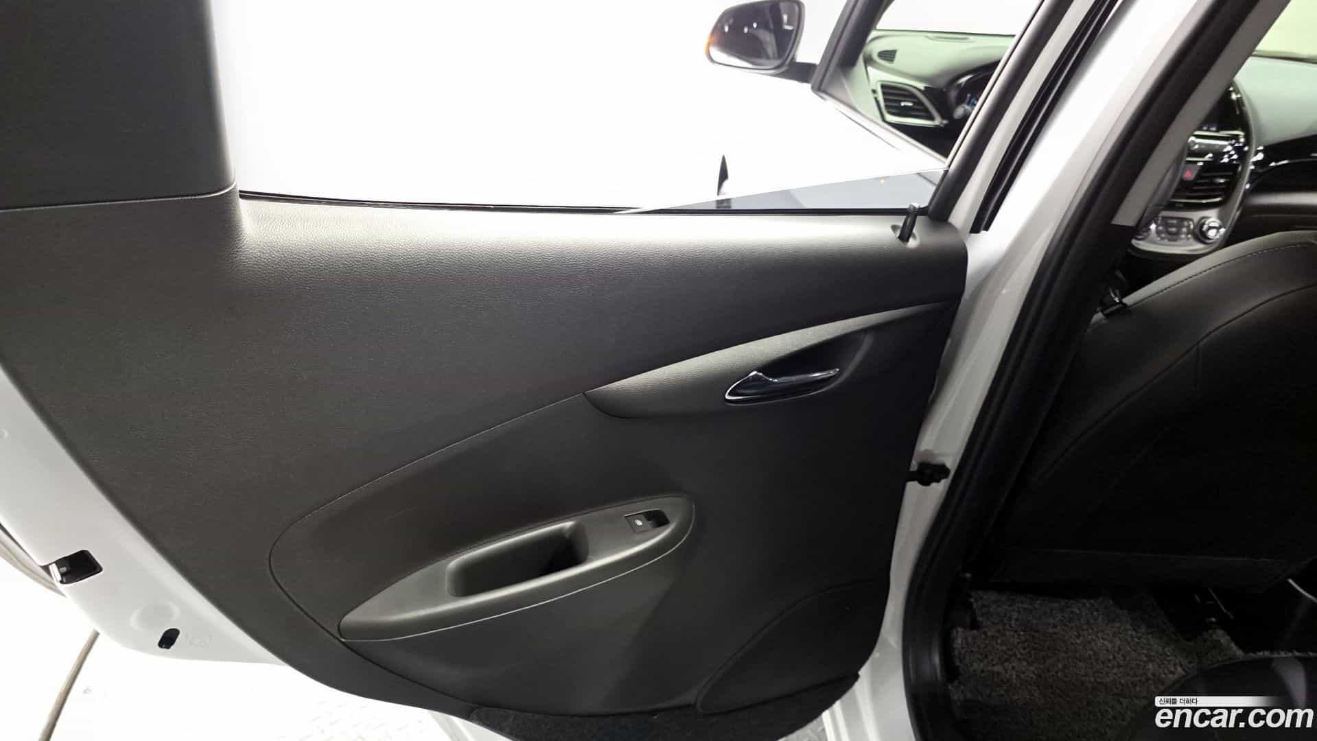 Spark Chevrolet 2020.6-INNER-035