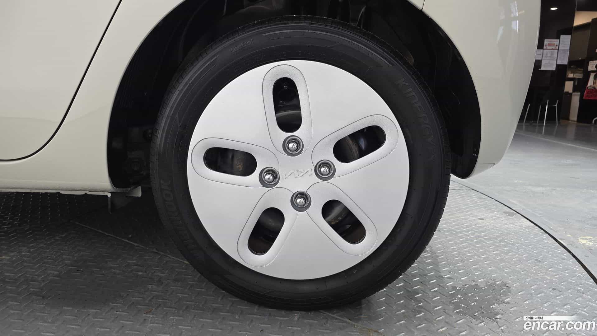 RAY Kia 2023.7-OUTER-031