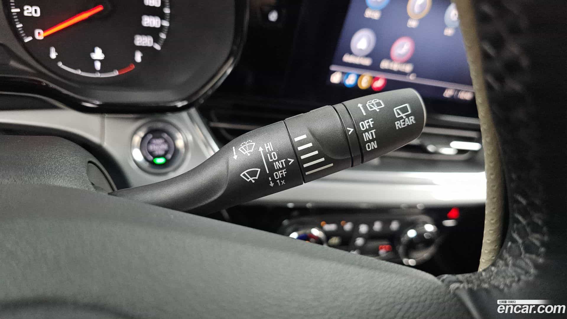 Trax Chevrolet 2023.7-OPTION-022