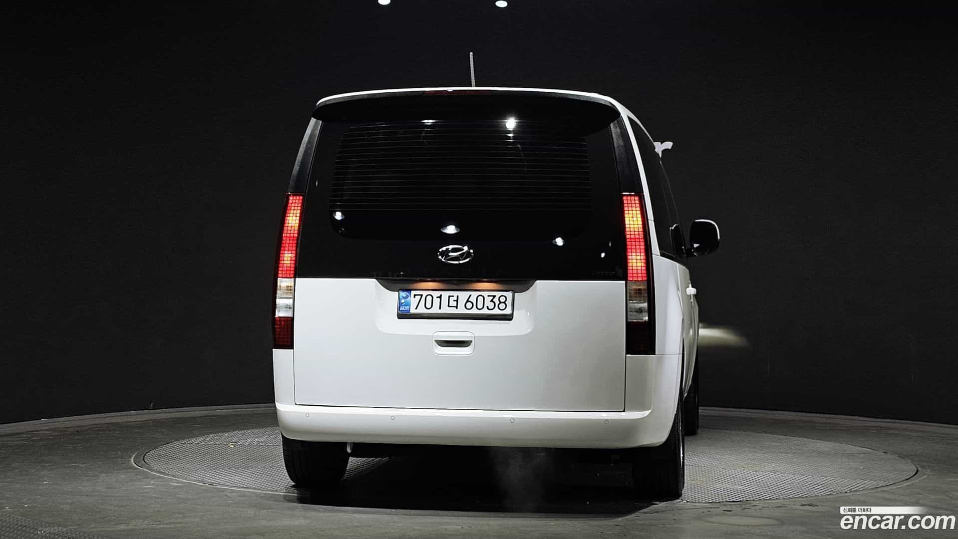 Staria Hyundai 2022.2-OUTER-004