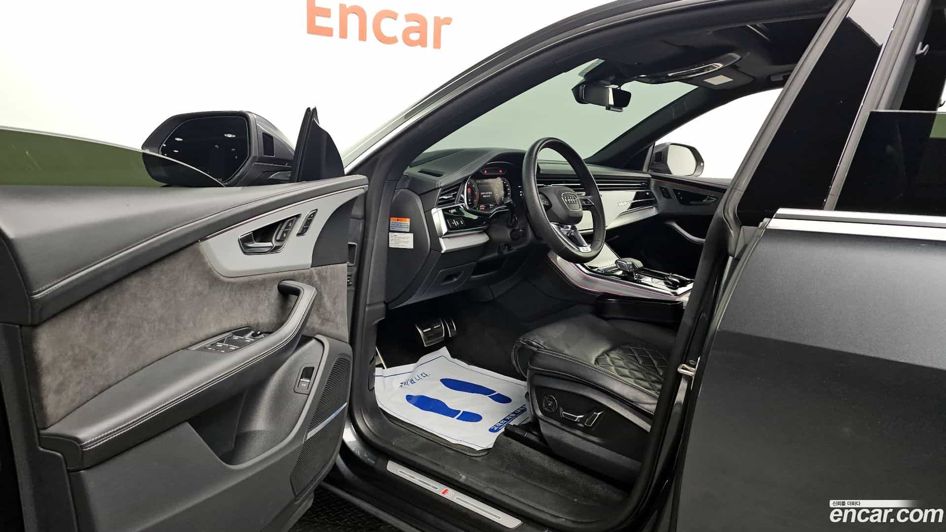 Q8 Audi 2021.6-INNER-010