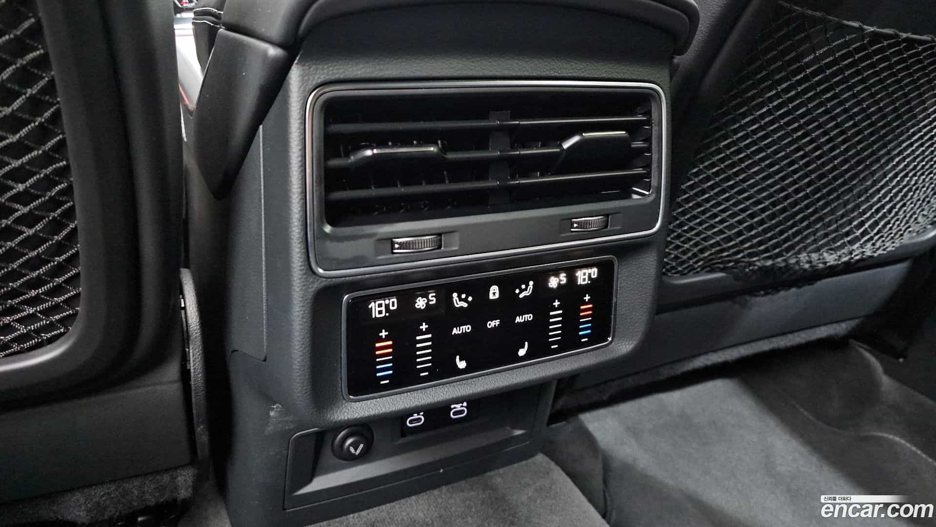 Q8 Audi 2021.6-OPTION-021