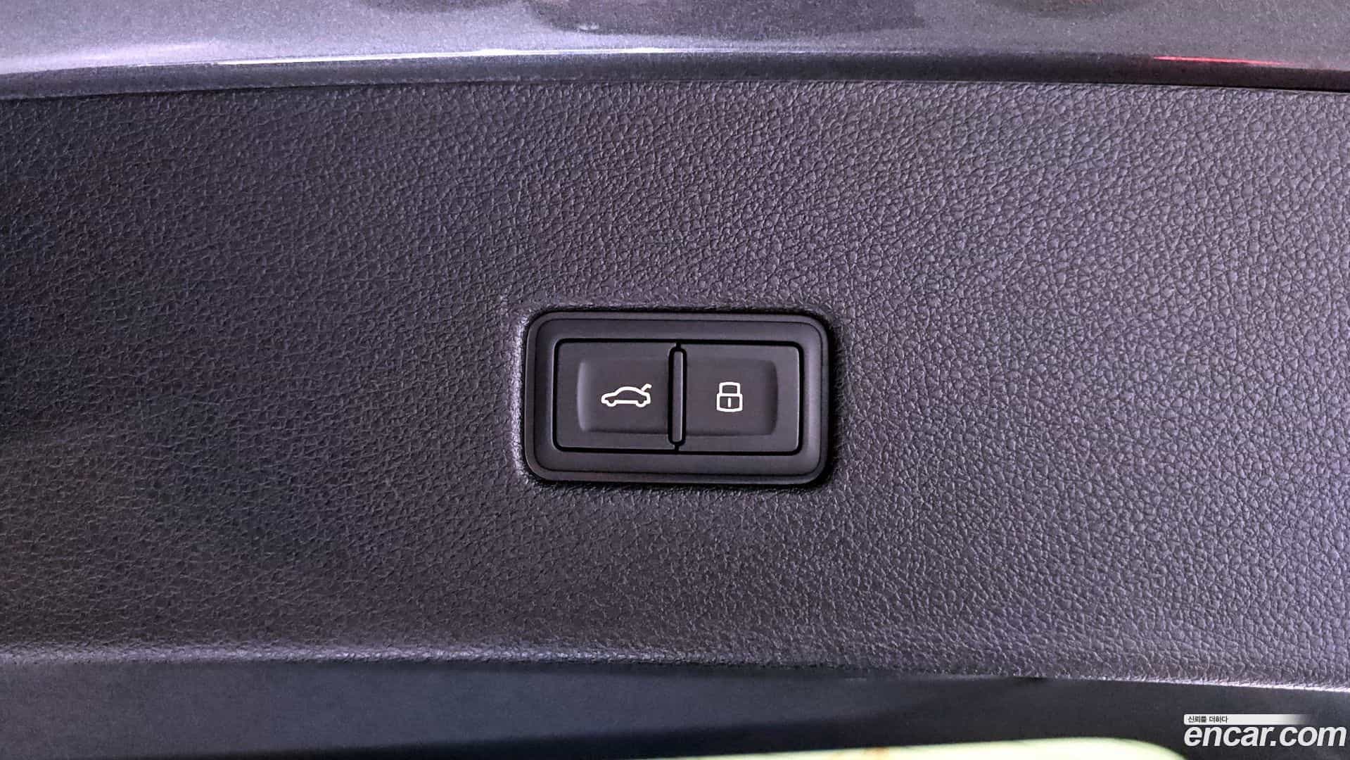 Q8 Audi 2021.6-OPTION-024