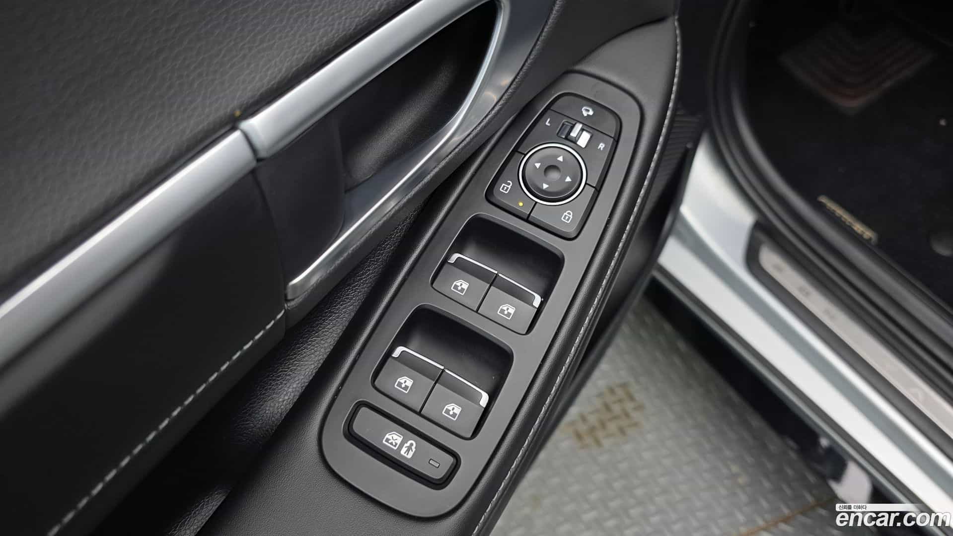 Sonata Hyundai 2023.8-OPTION-015