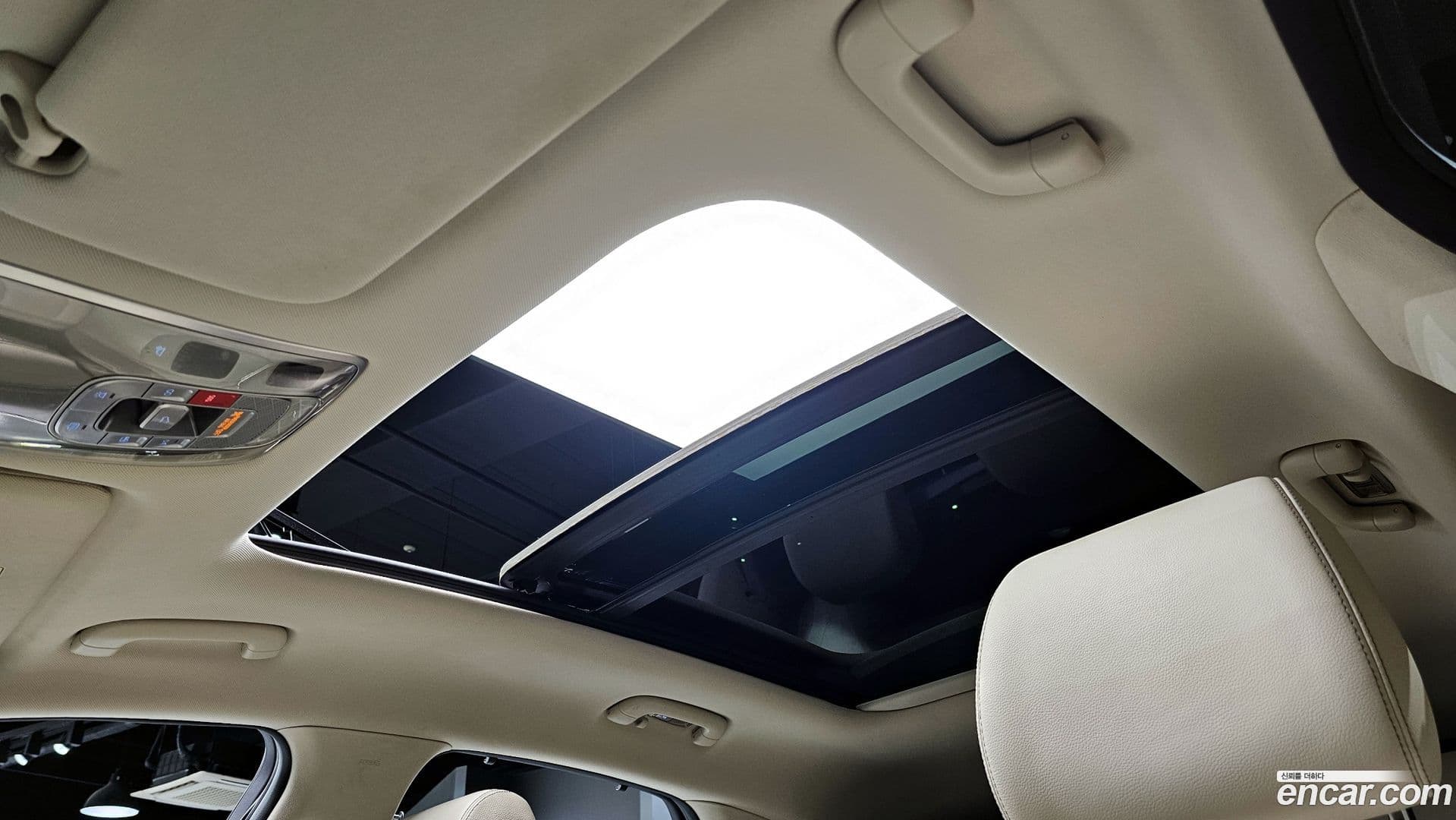 Main__Slider__Photo:GV70 Genesis 2022.4-16