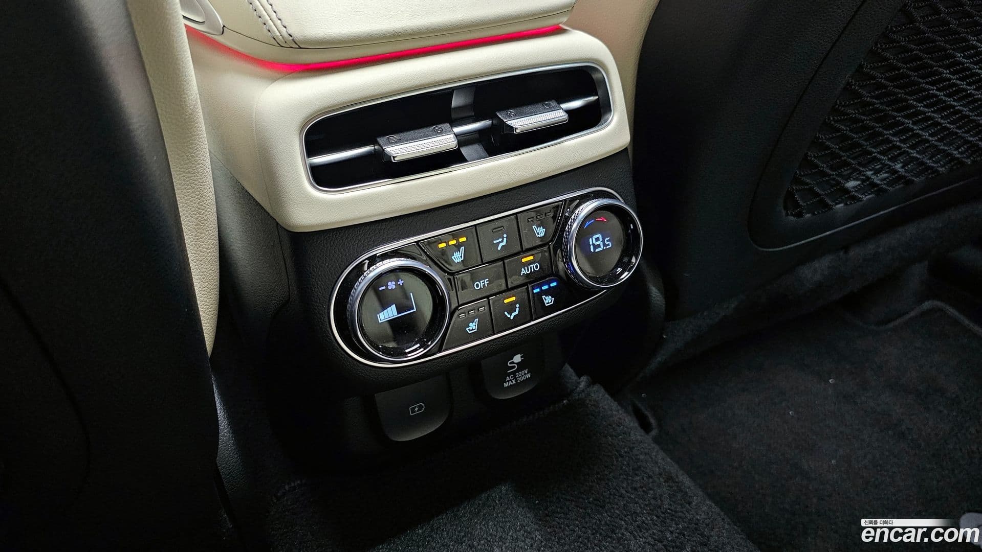 Main__Slider__Photo:GV70 Genesis 2022.4-18