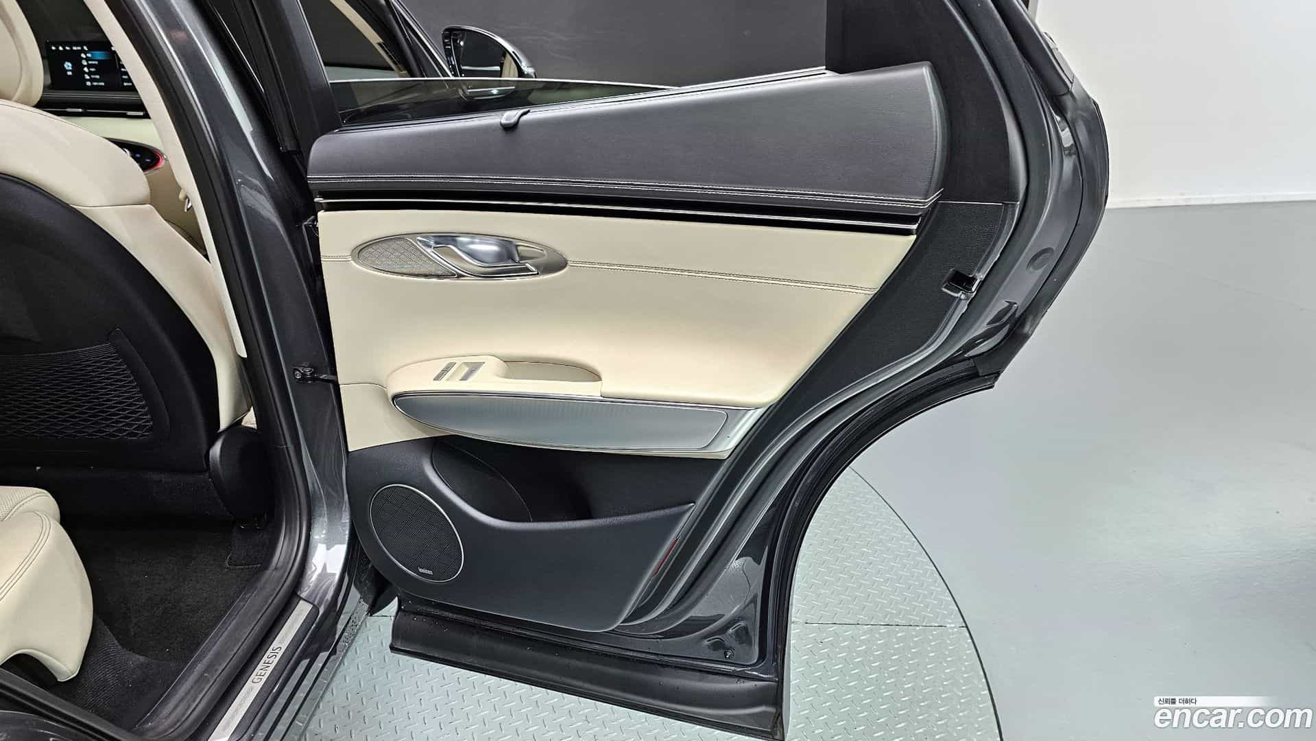 GV70 Genesis 2022.4-INNER-035