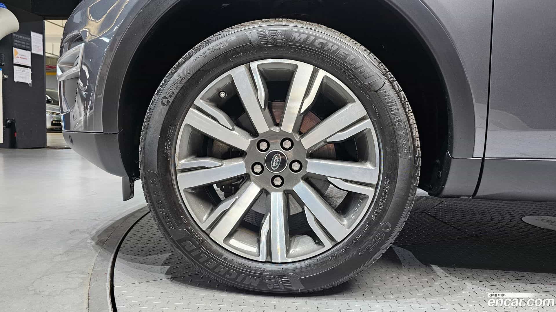 Discovery Sport Land Rover 2019.2-OUTER-005