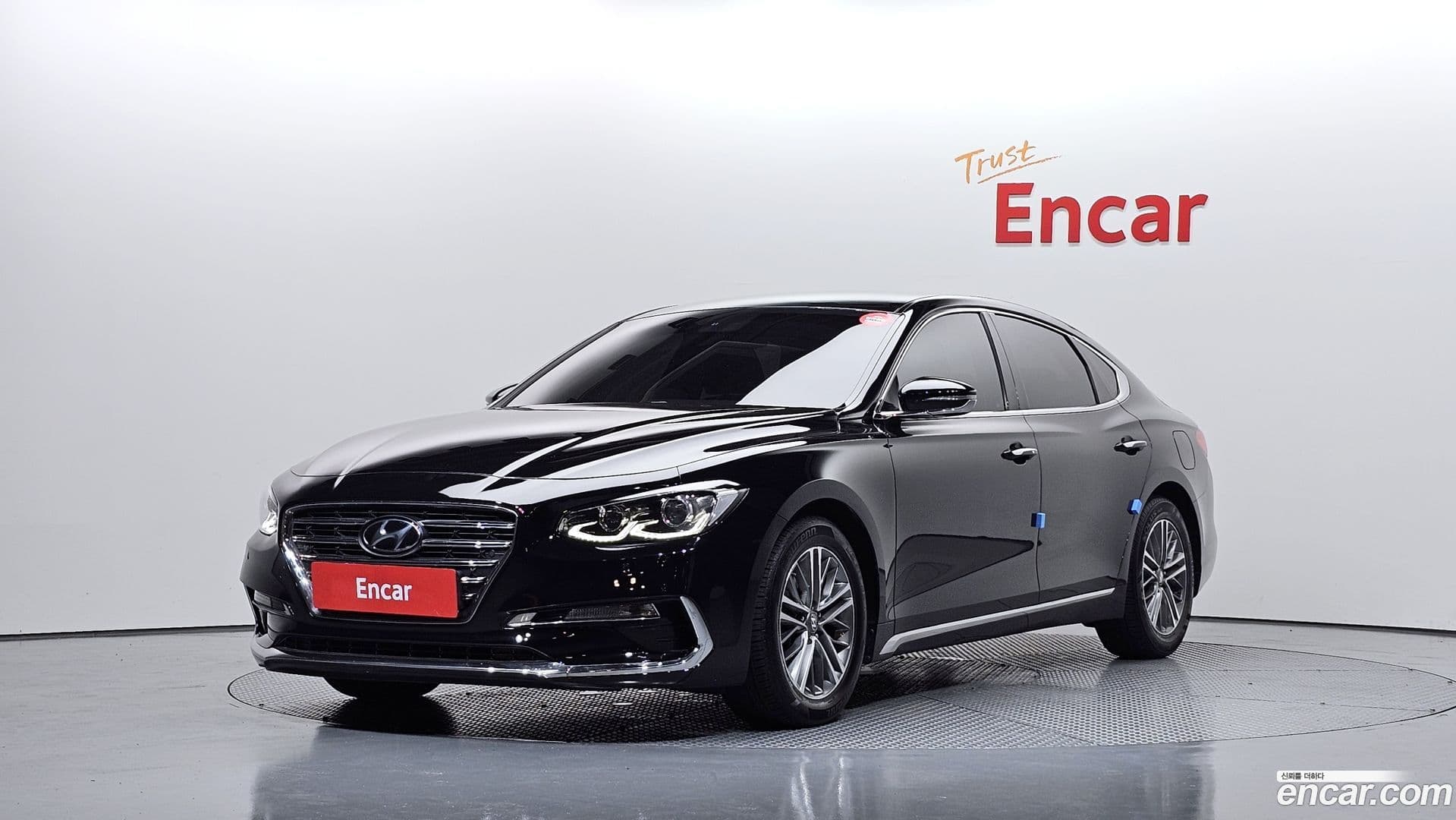 Main__Slider__Photo:Grandeur Hyundai 2017.9-0