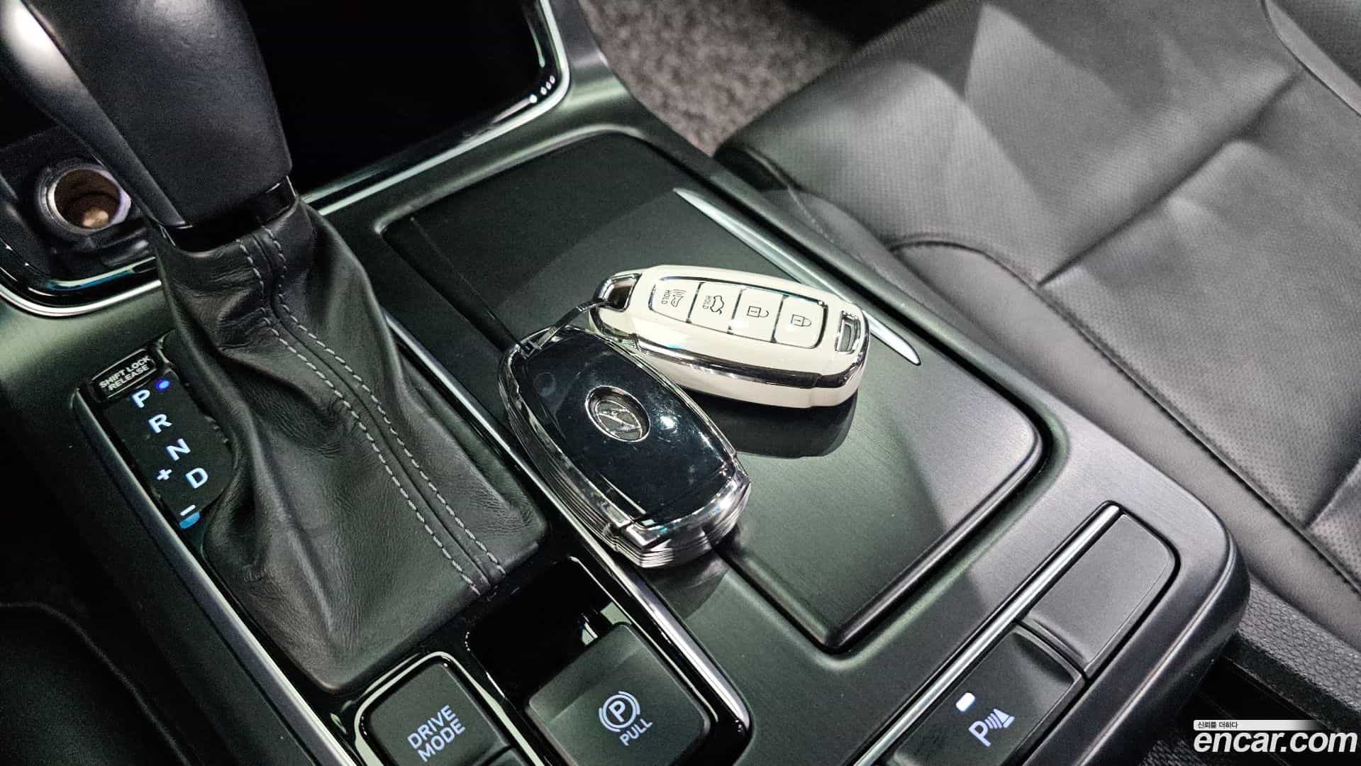 Grandeur Hyundai 2017.9-OPTION-020