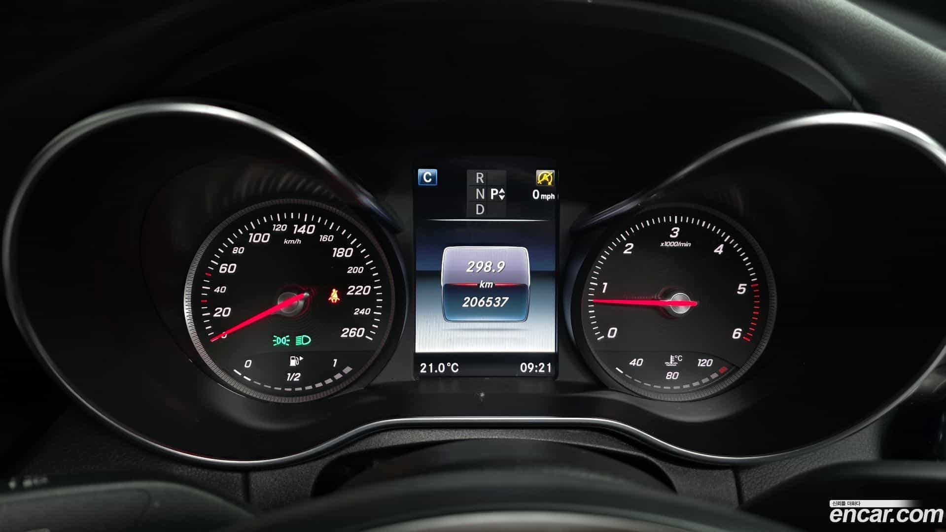 C-Class Mercedes-Benz 2017.4-INNER-008