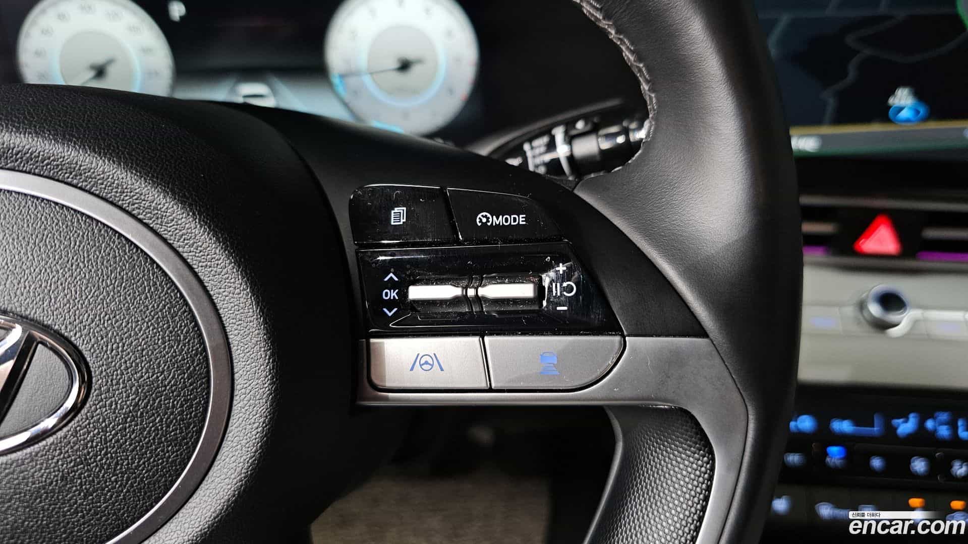 AVANTE Hyundai 2022.2-OPTION-018
