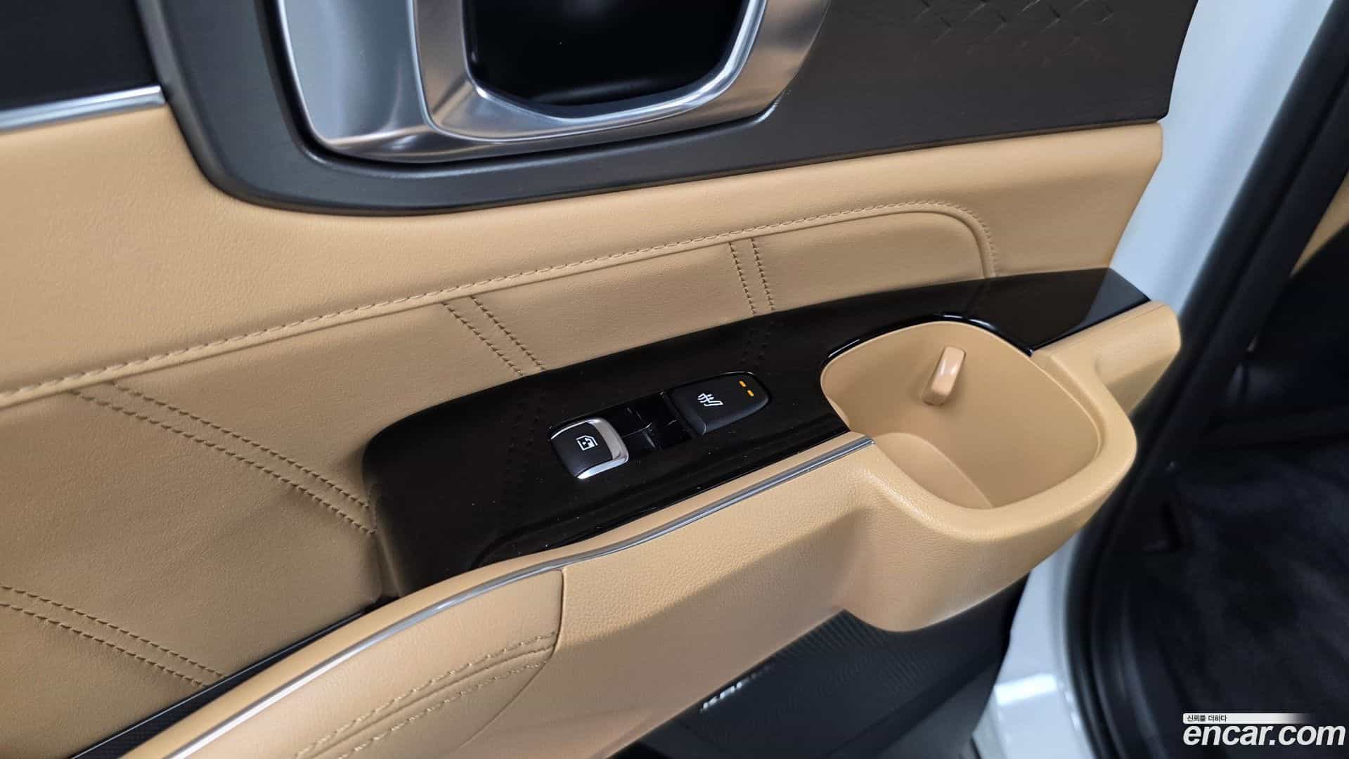 Sorento Kia 2023.4-OPTION-023