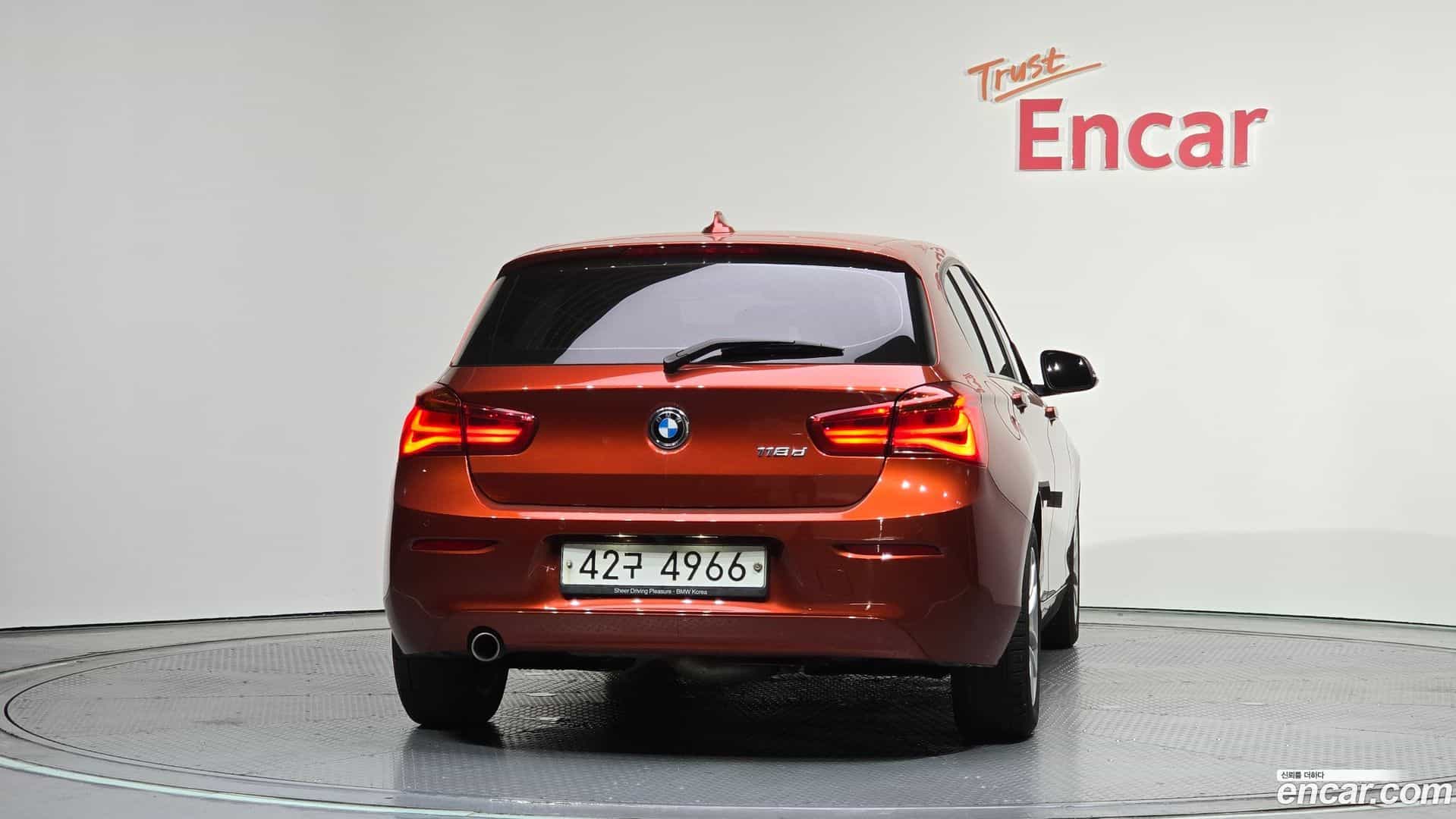 1-Series BMW 2019.5-OUTER-004