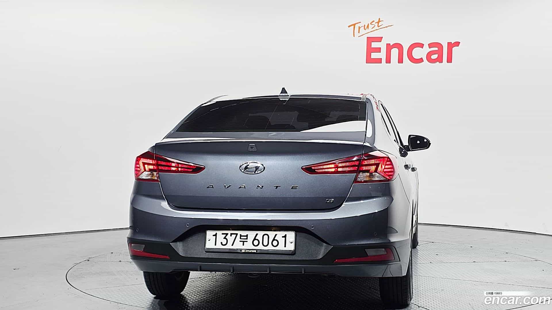 AVANTE Hyundai 2018.9-OUTER-004