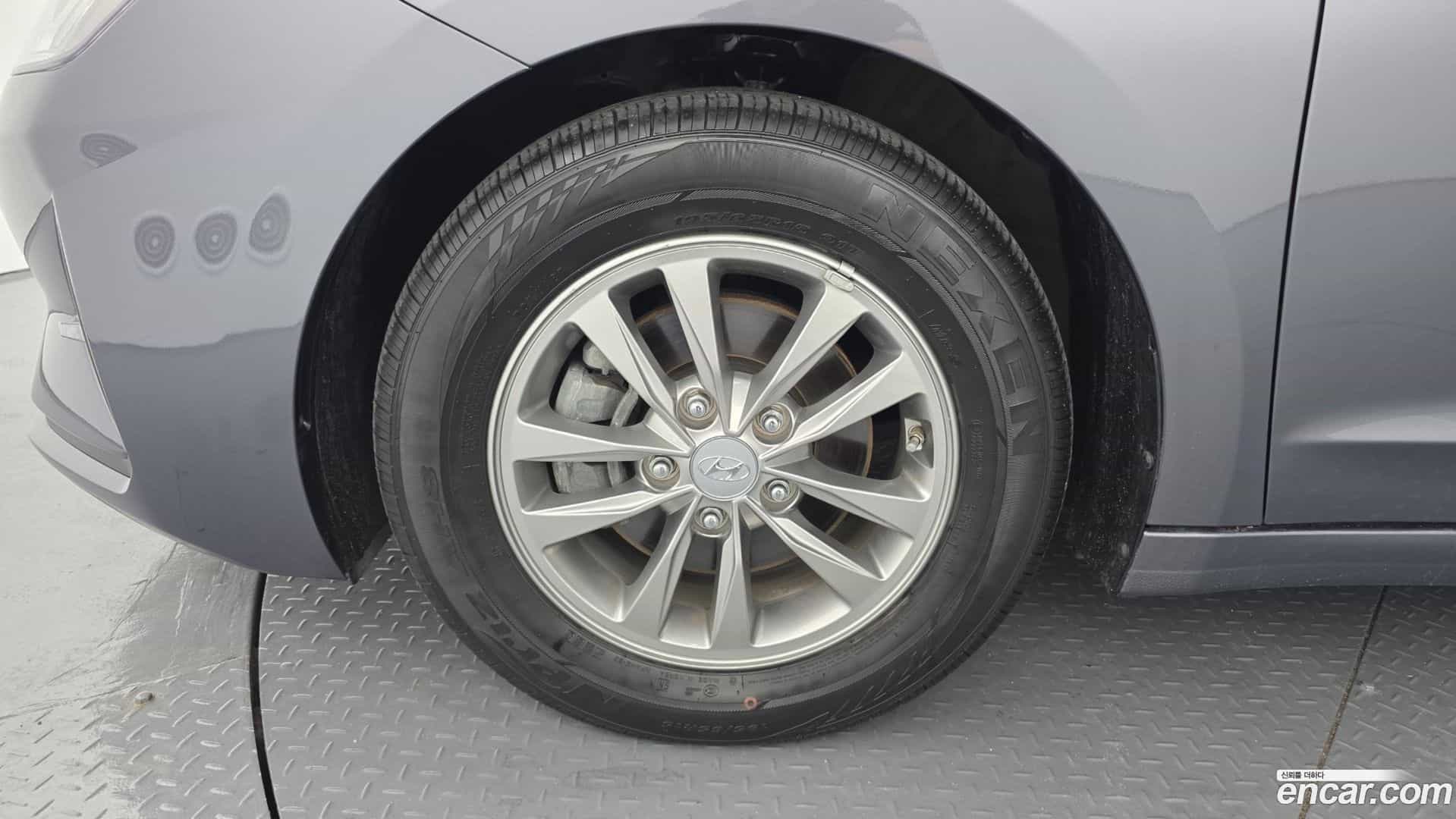 AVANTE Hyundai 2018.9-OUTER-005