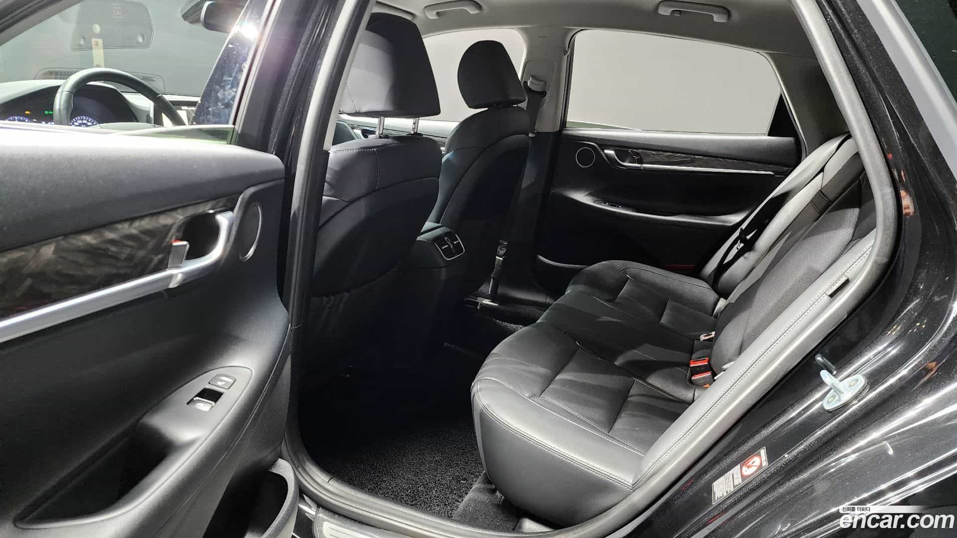 Grandeur Hyundai 2018.10-OPTION-016