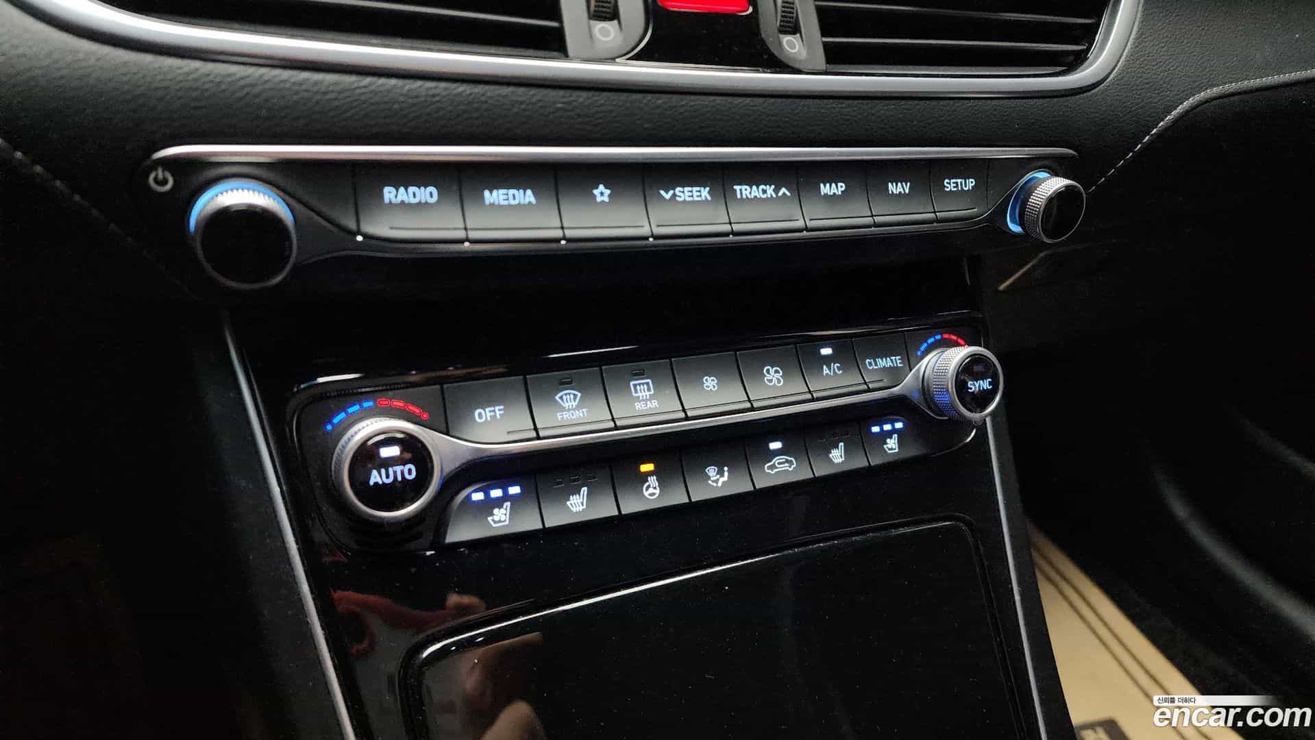 Grandeur Hyundai 2018.10-OPTION-020