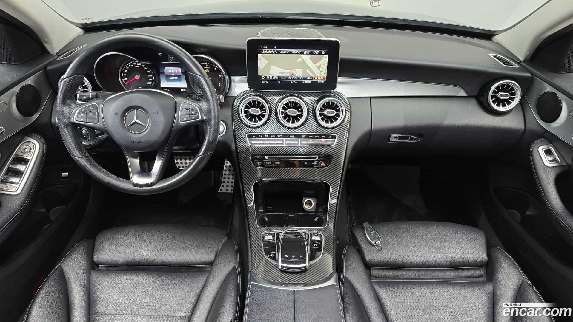 C-Class Mercedes-Benz 2018.3-INNER-007