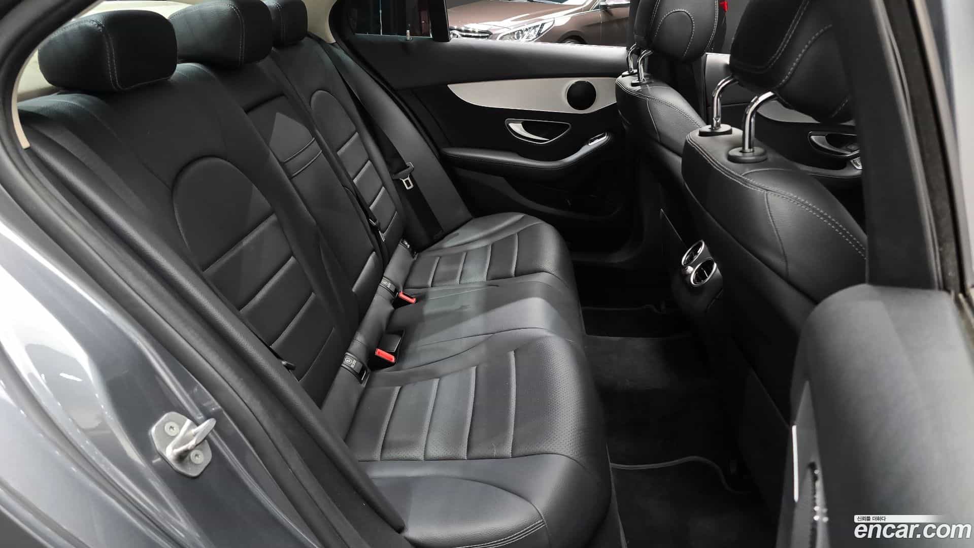 C-Class Mercedes-Benz 2018.3-OPTION-015