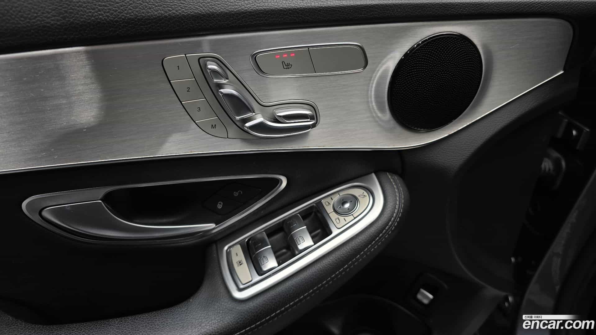 C-Class Mercedes-Benz 2018.3-OPTION-020