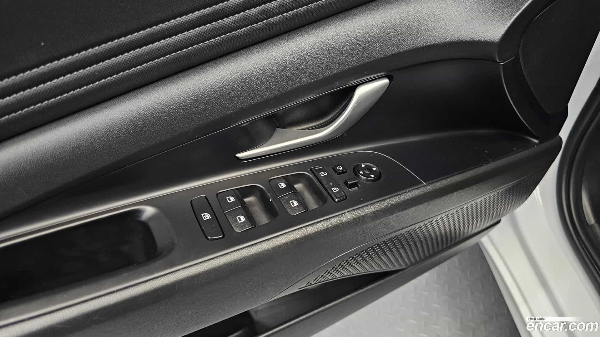 AVANTE Hyundai 2022.11-OPTION-017