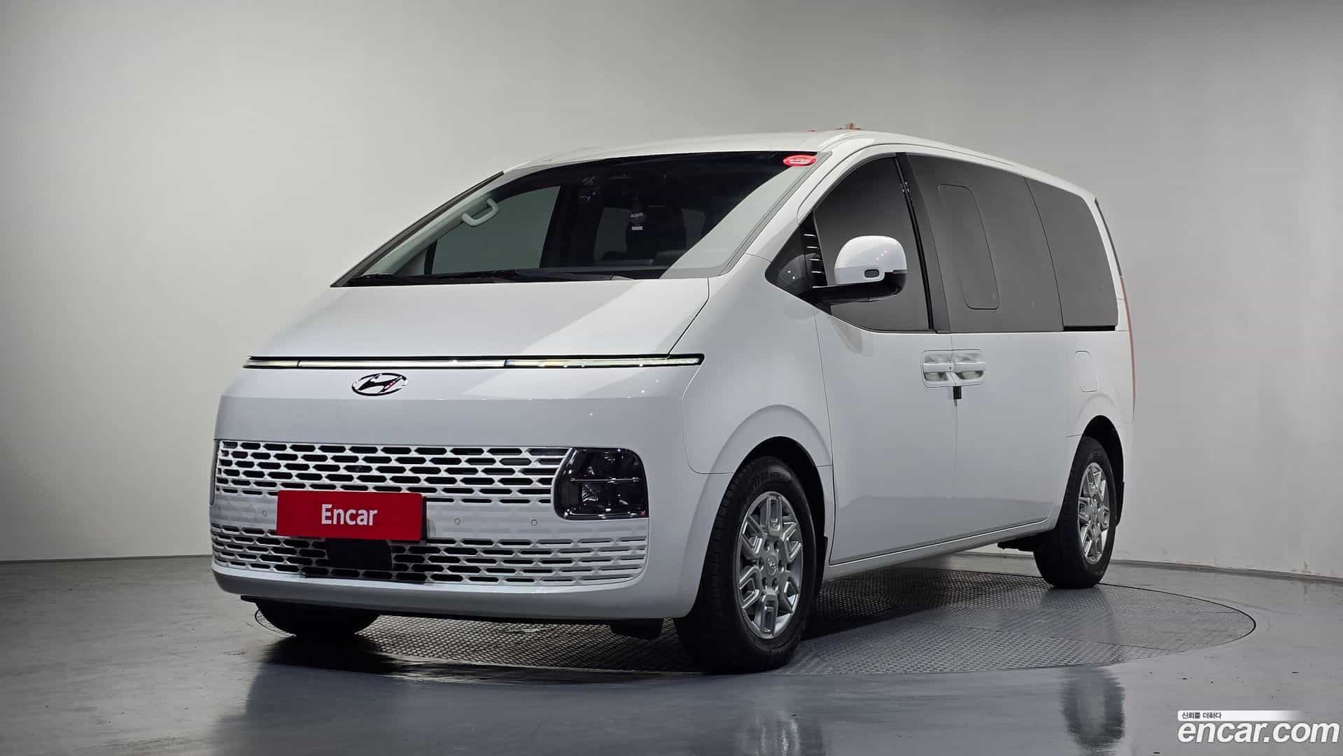 Staria Hyundai 2024.1-OUTER-001