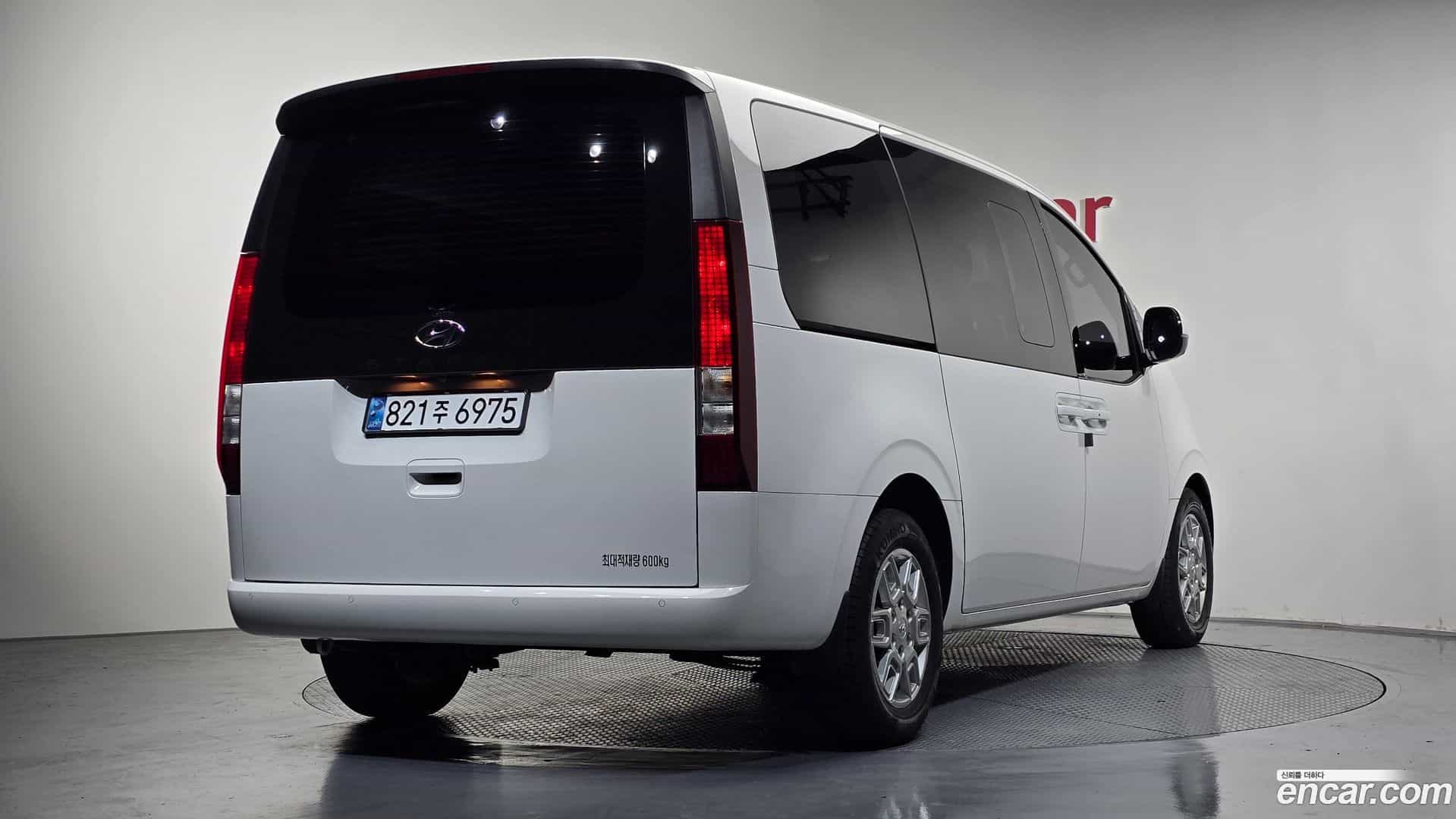 Staria Hyundai 2024.1-OUTER-002